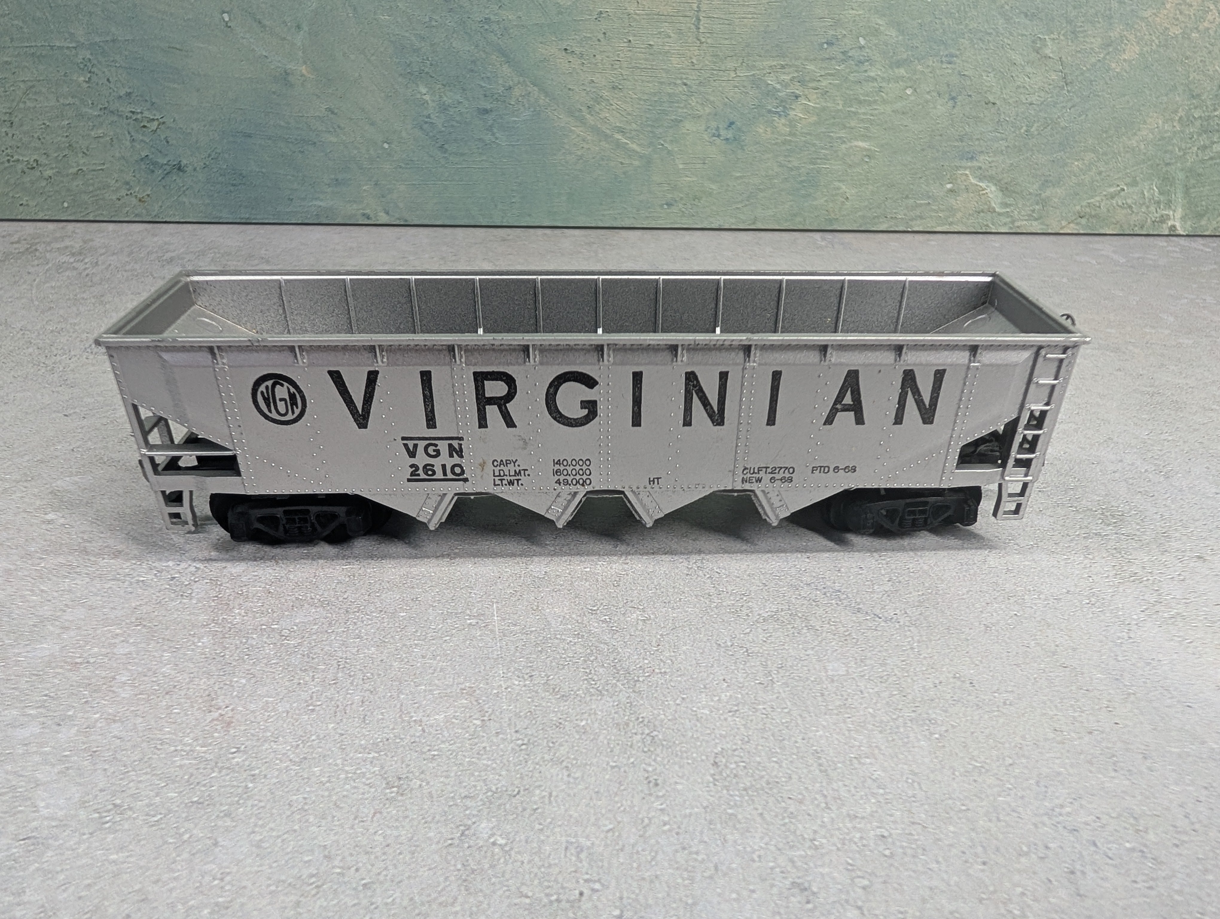 USED Tyco HO Scale Open Hopper Virginian VGN #2610