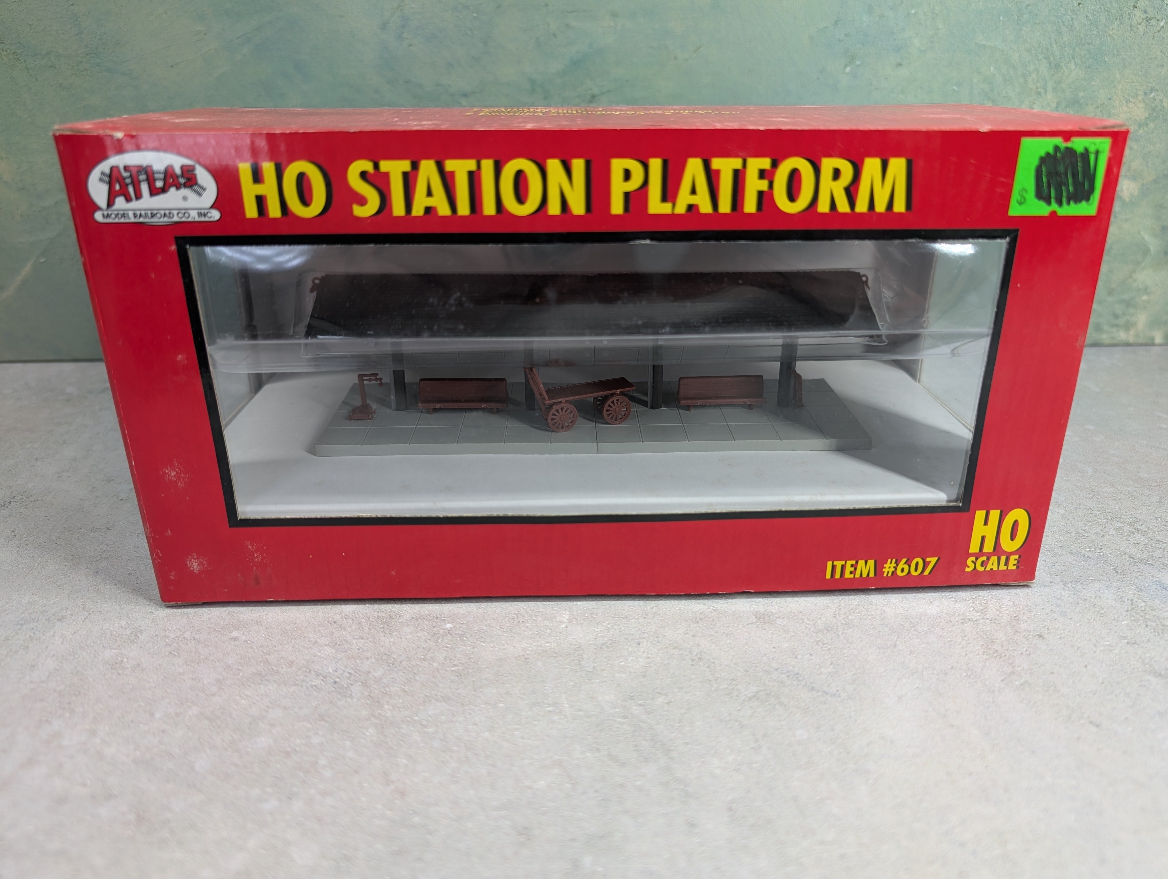USED Atlas 607 HO Scale Station Platform