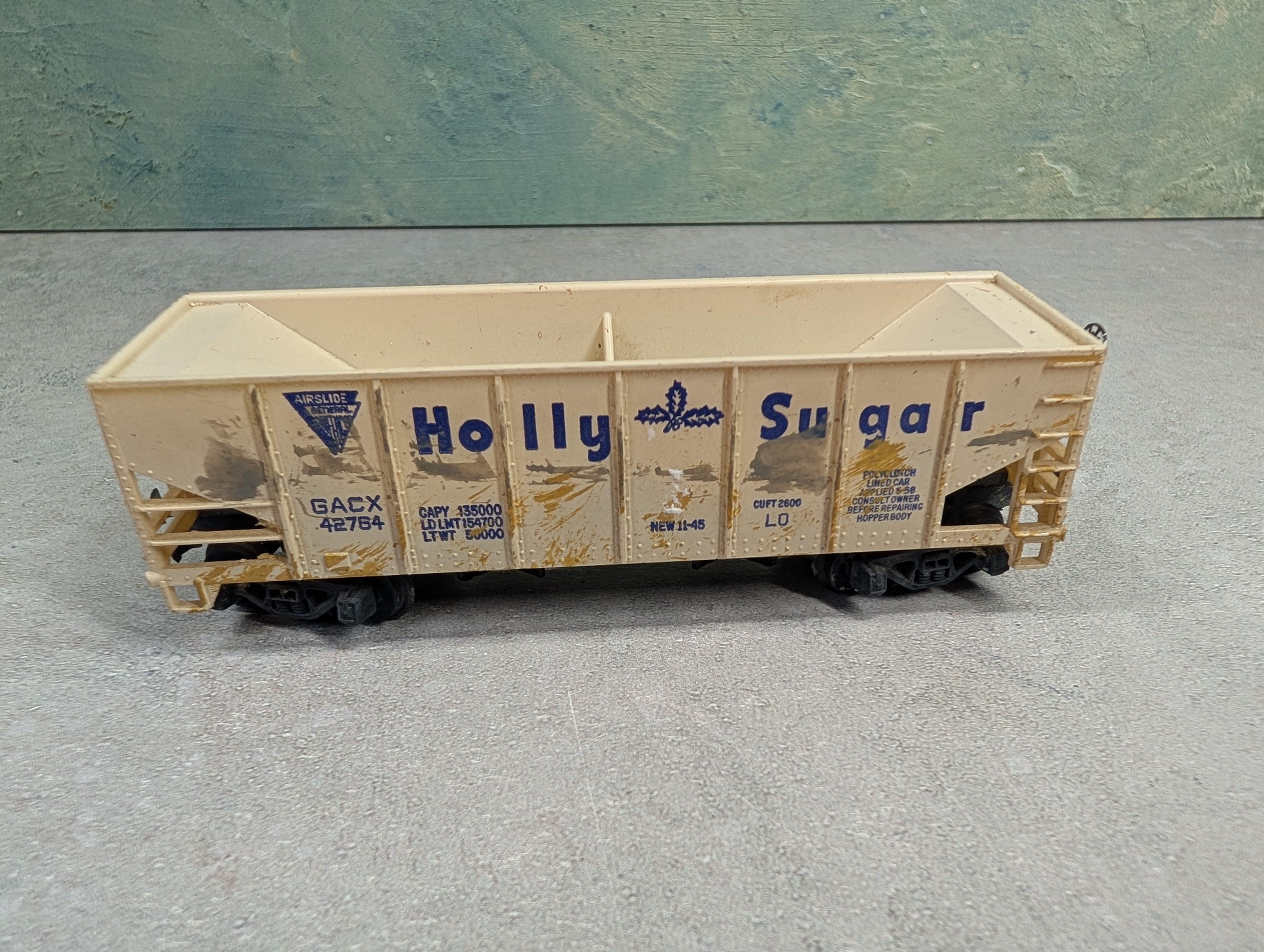 USED Tyco HO Scale Operating Hopper Holly Sugar GACX #42764