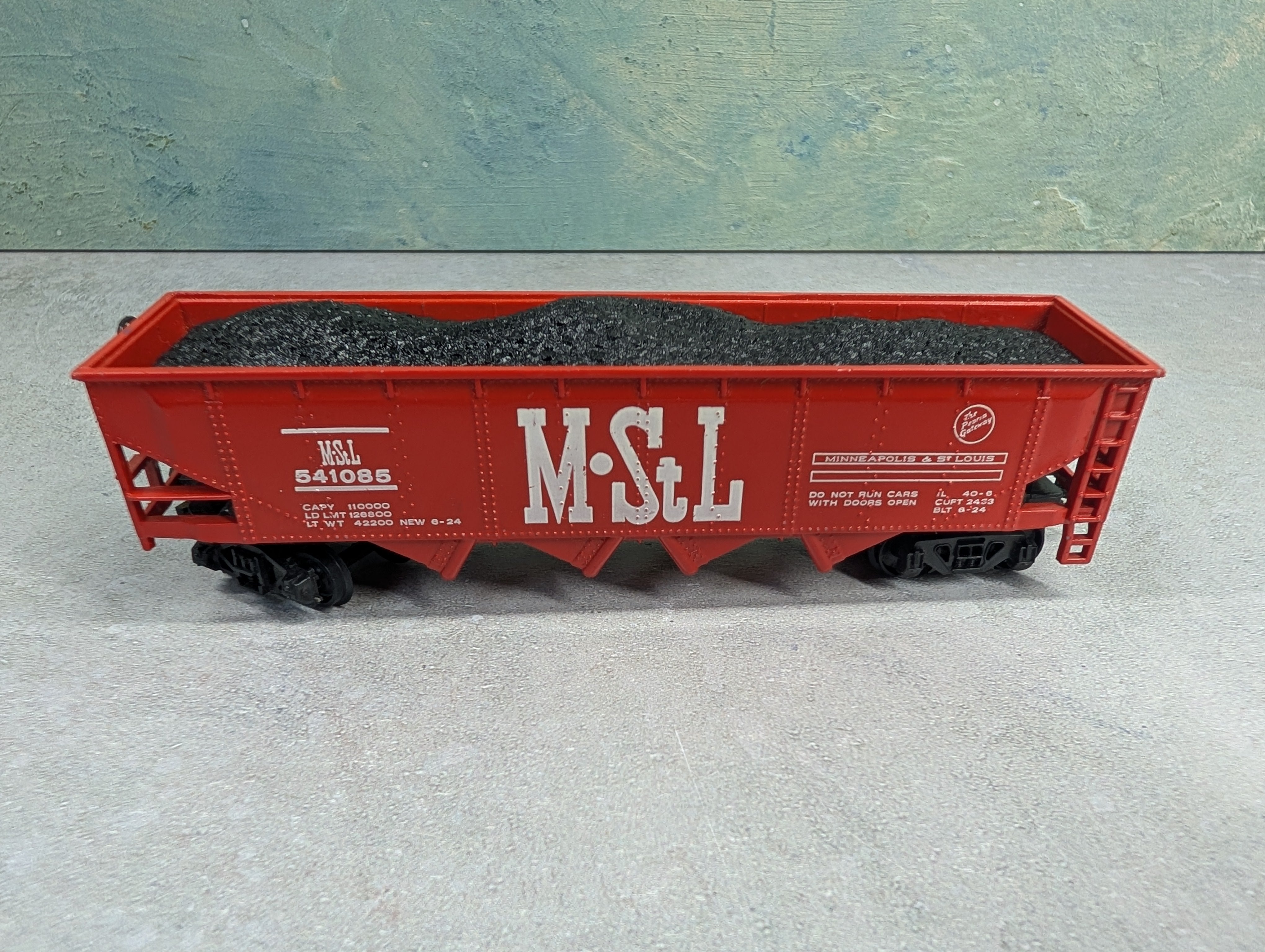 USED Bachmann HO Scale Quad Hopper w/ Coal Load MSTL #541085