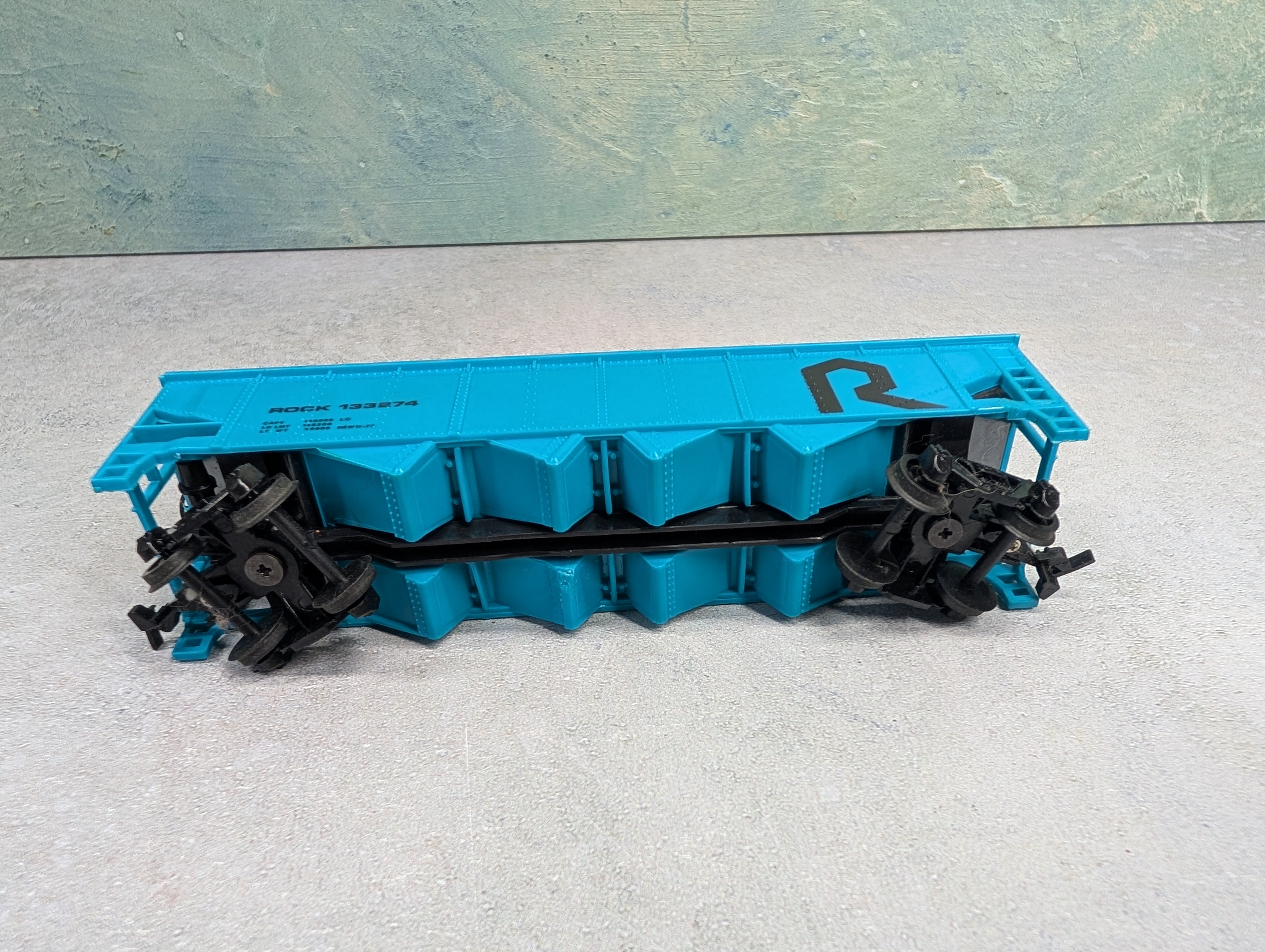 USED Bachmann HO Scale Quad Hopper Rock #133274