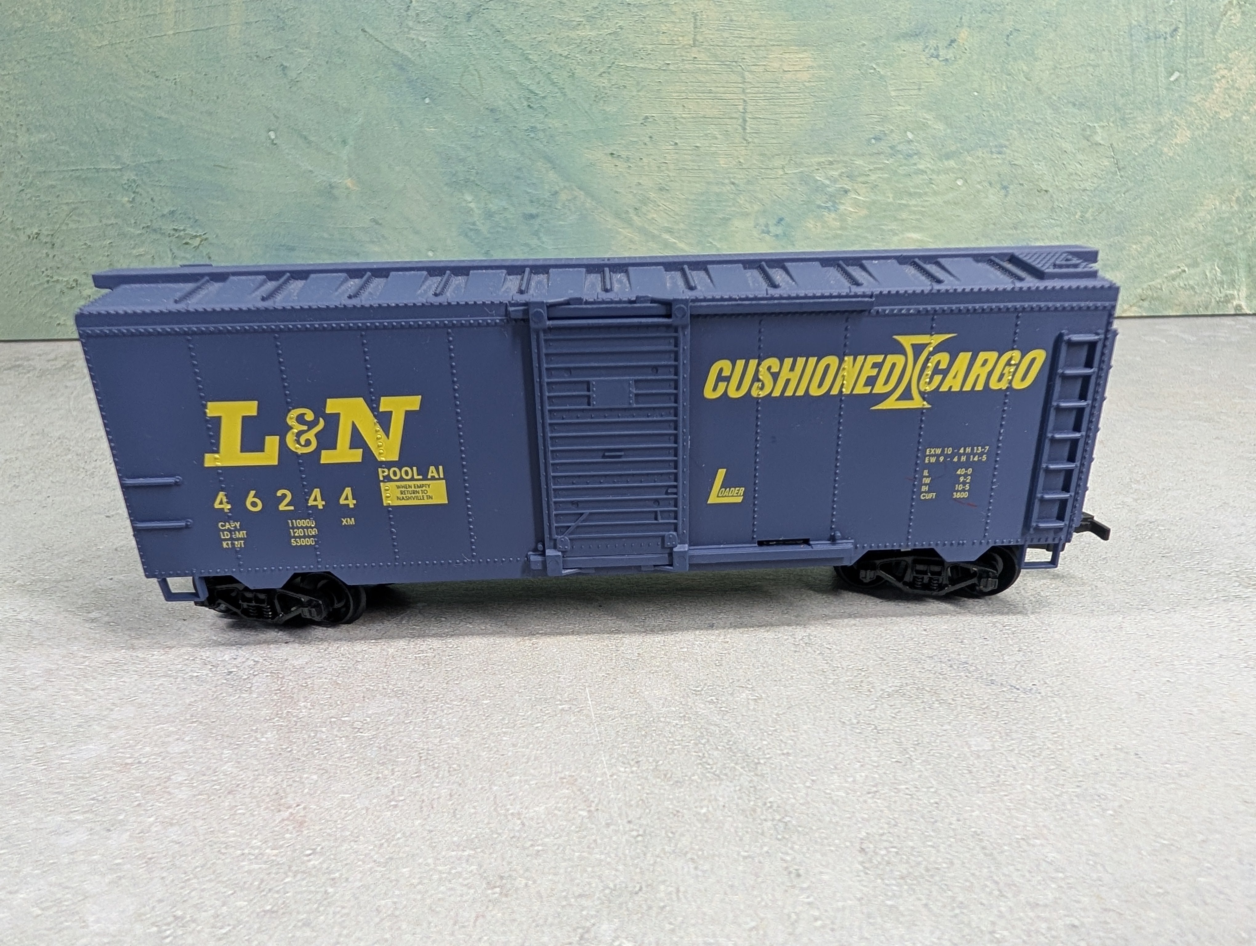 USED Life-Like HO Scale 40' Box Car Louisville & Nashville L&N #46244