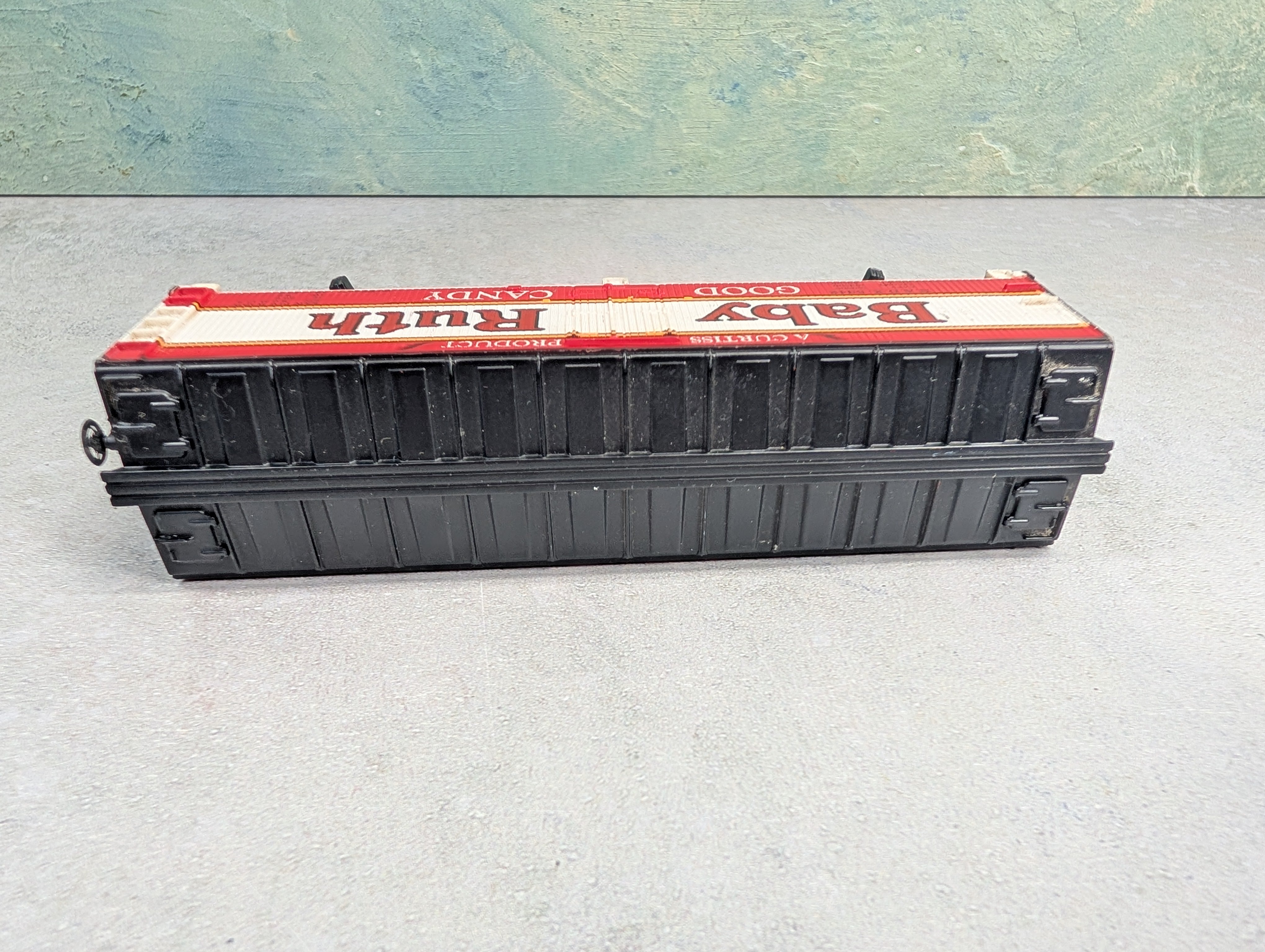 USED Tyco HO Scale 40' Wooden Reefer Box Car Baby Ruth NADX #5342