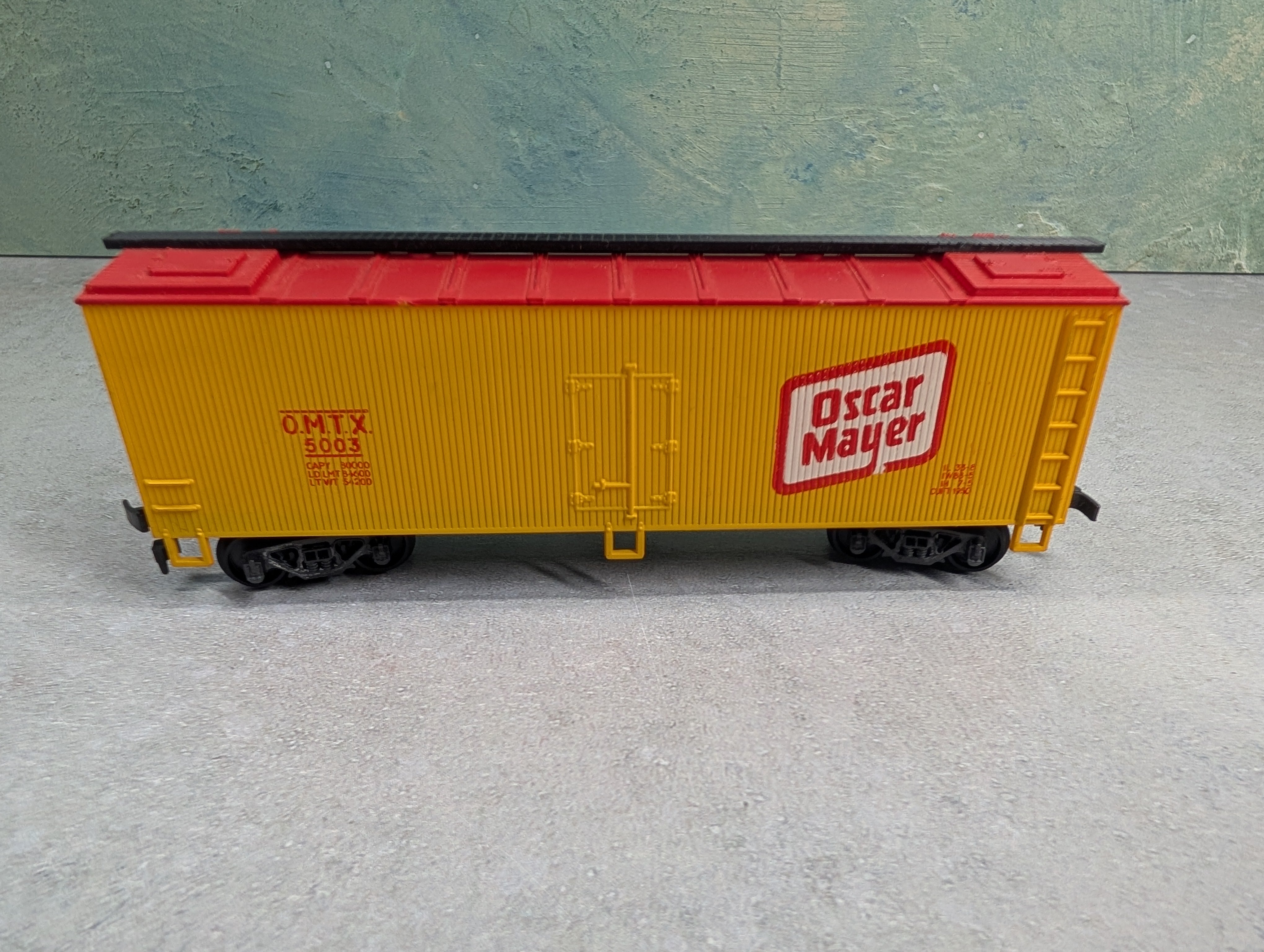 USED AHM HO Scale 40' Reefer Box Car Oscar Mayer OMTX #5003