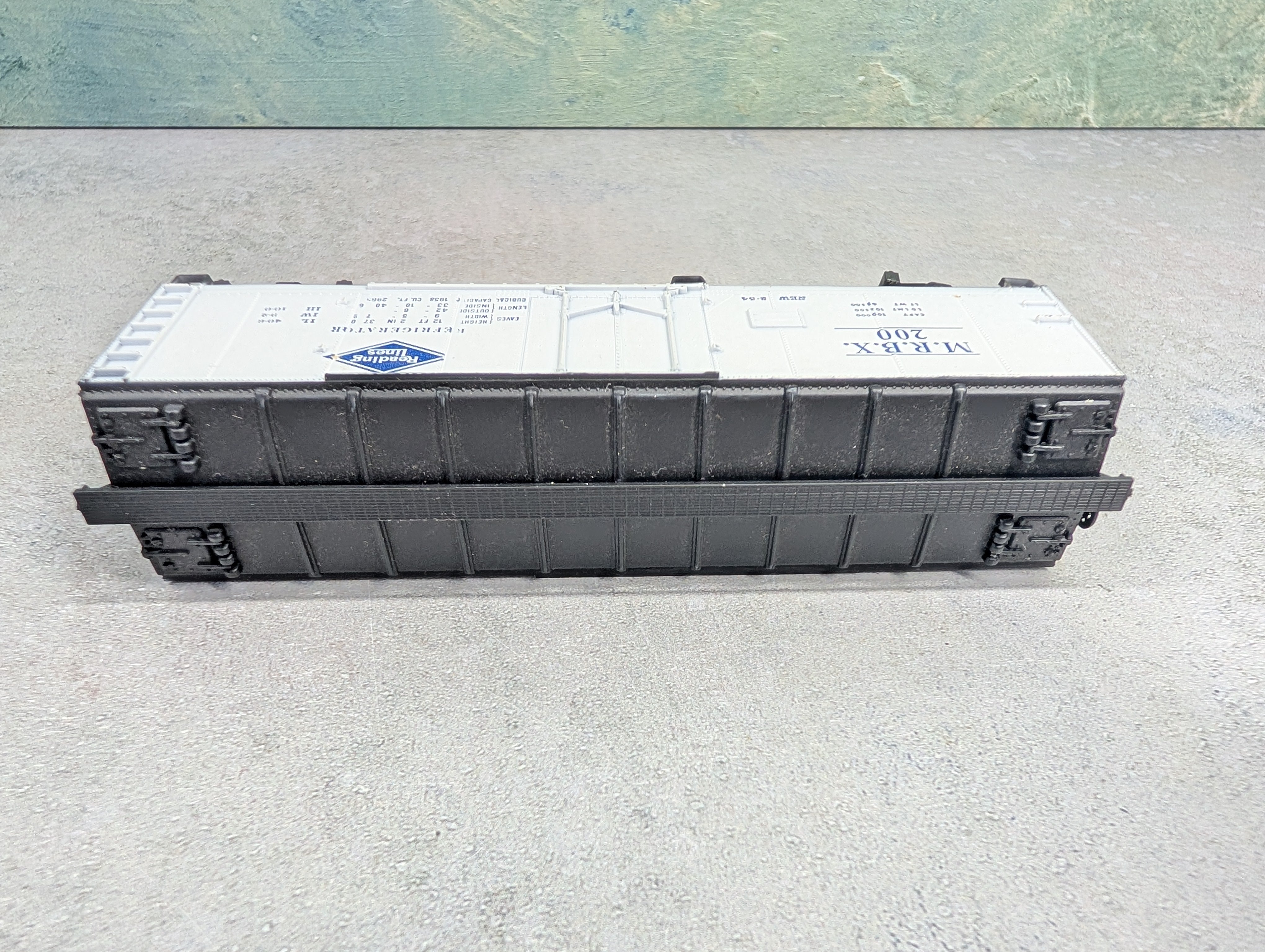 USED TRAIN MINIATURE HO Scale 40' Reefer Box Car Reading MRBX #200