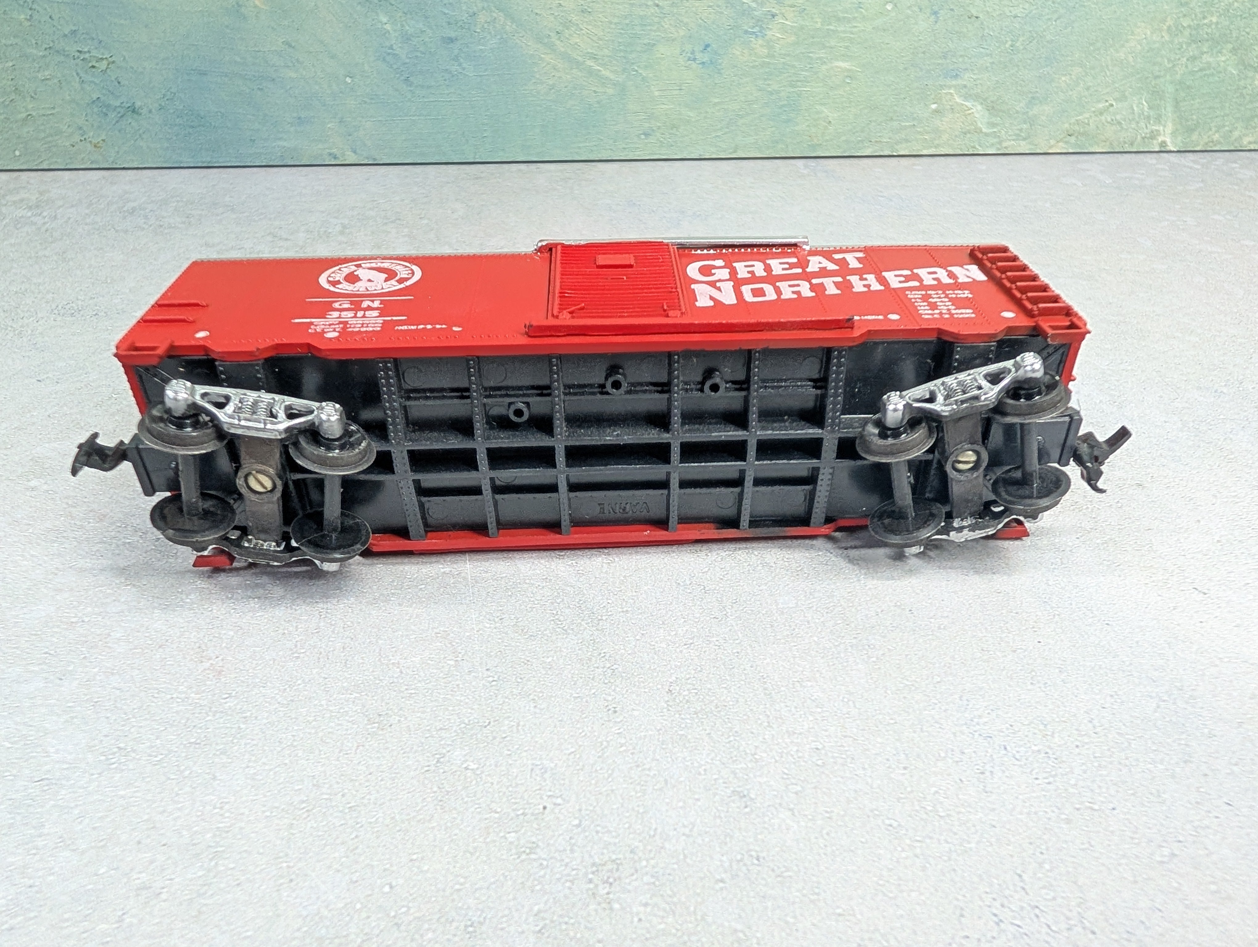 USED Varney HO Scale 40' Box Car Great Northern GN #3515