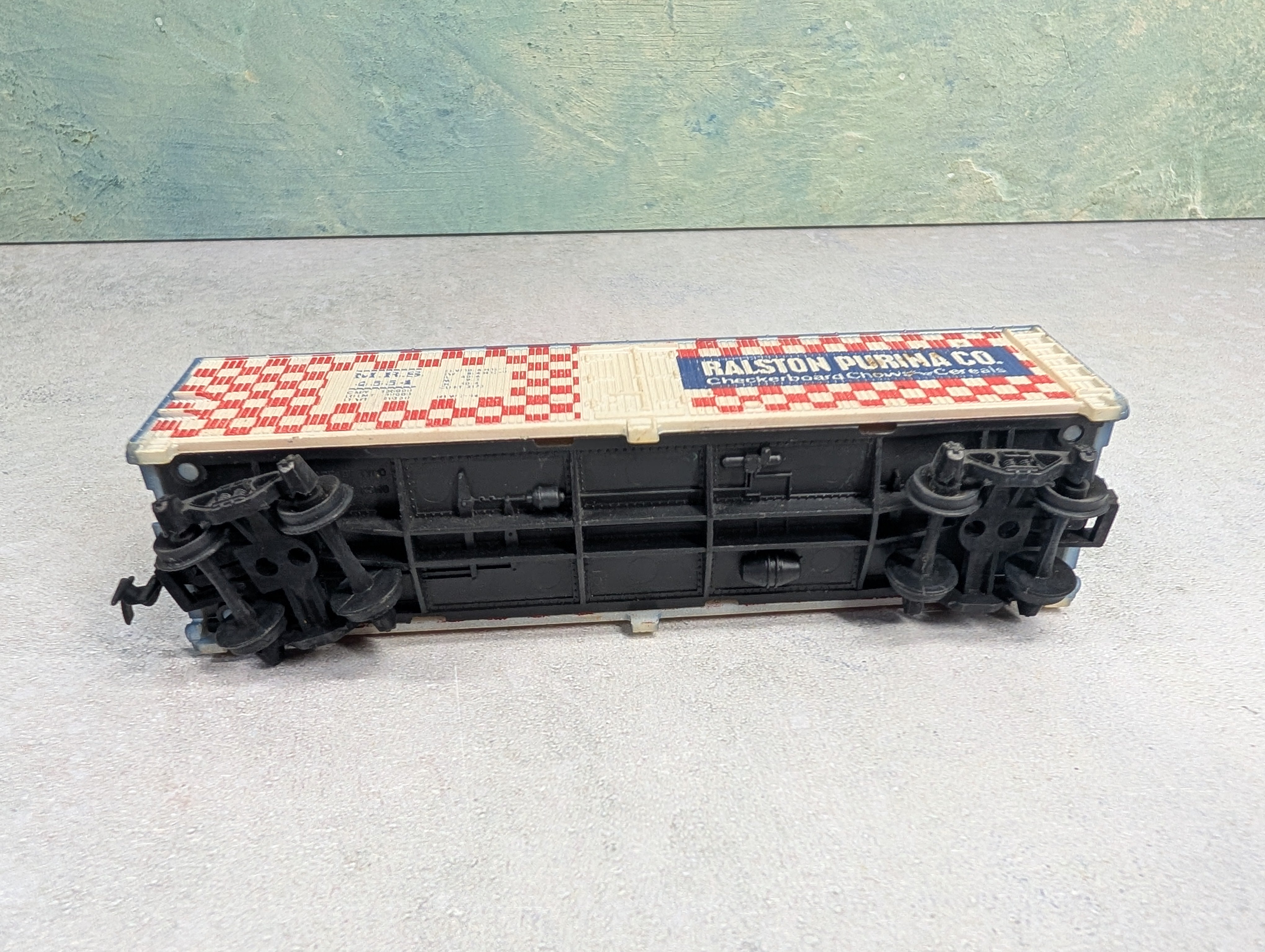USED Tyco HO Scale 40' Reefer Box Car Ralston Purina MRS #4554