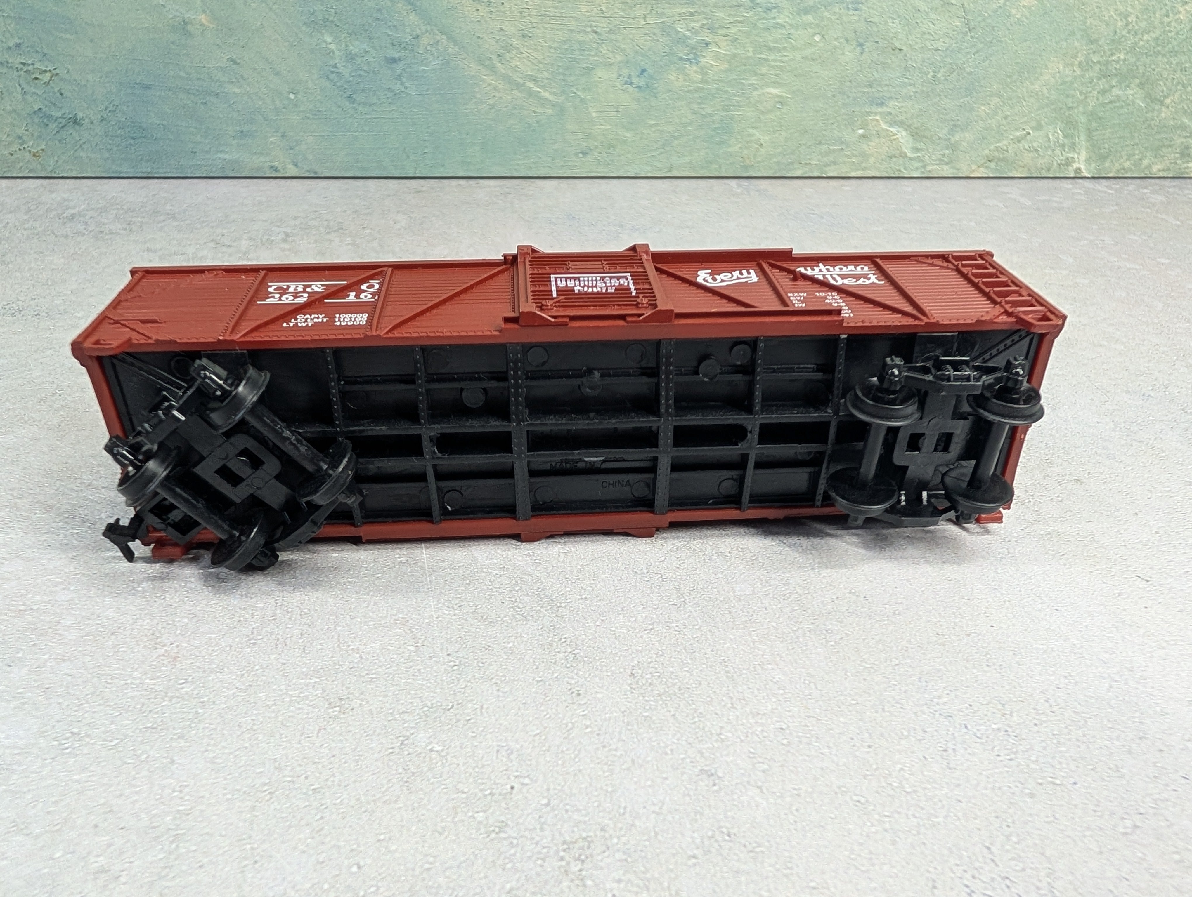 USED Life-Like HO Scale 42' Box Car Burlington CB&Q #26216