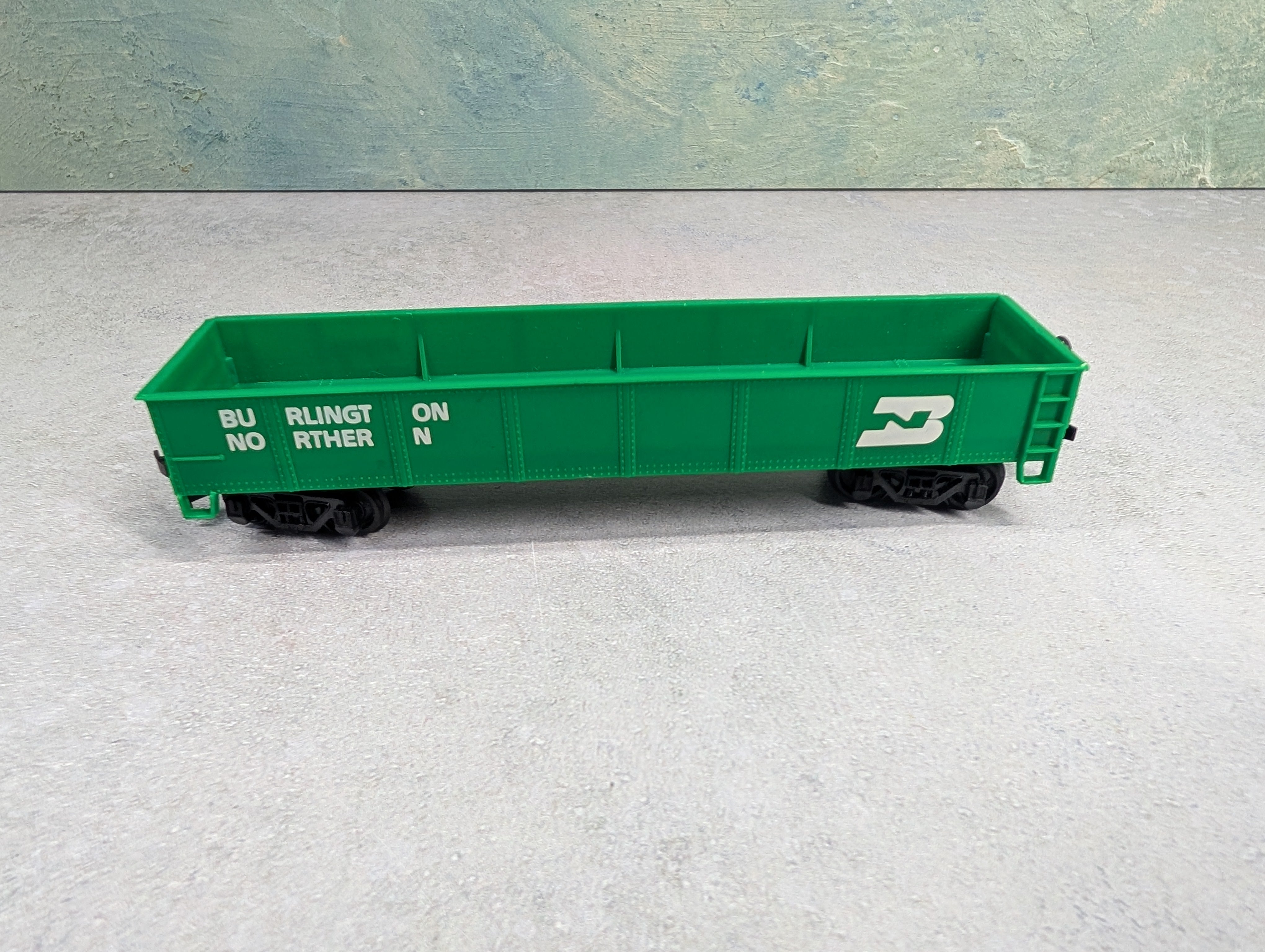 USED Bachmann HO Scale 40' Gondola Burlington Northern