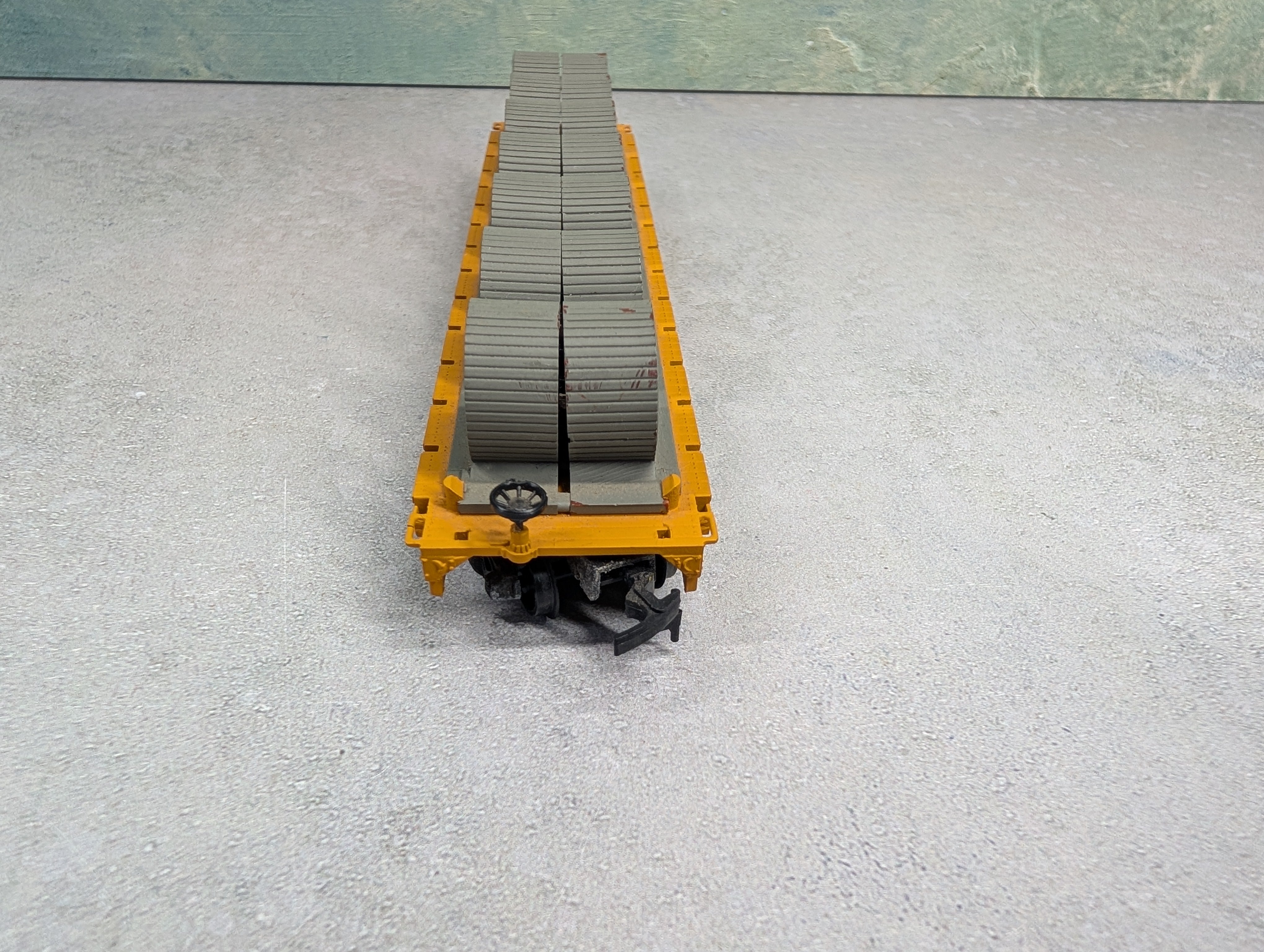 USED REVELL HO Scale 54' Flat Car Frisco #4140 w/ Coils