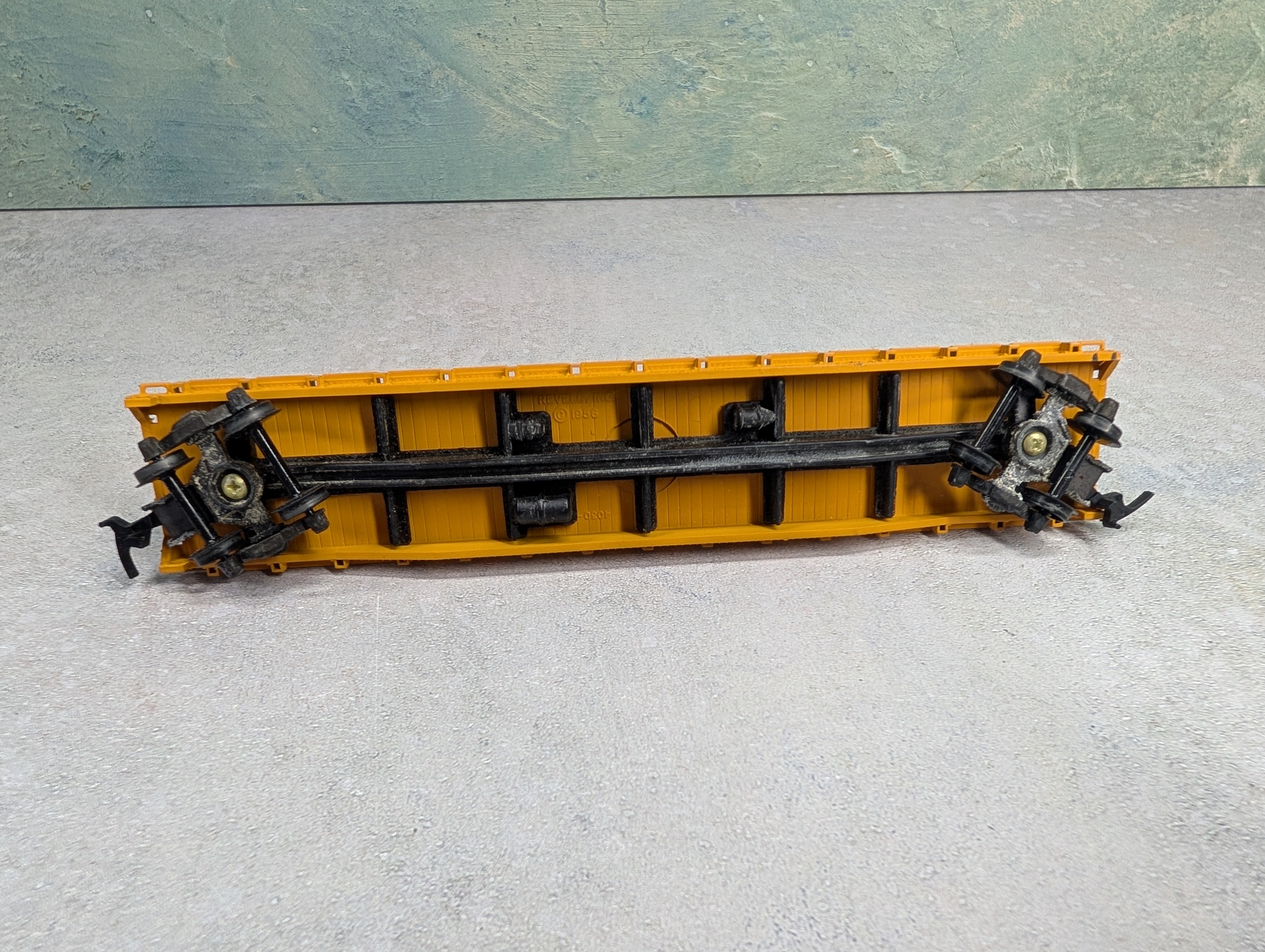 USED REVELL HO Scale 54' Flat Car Frisco #4140 w/ Coils