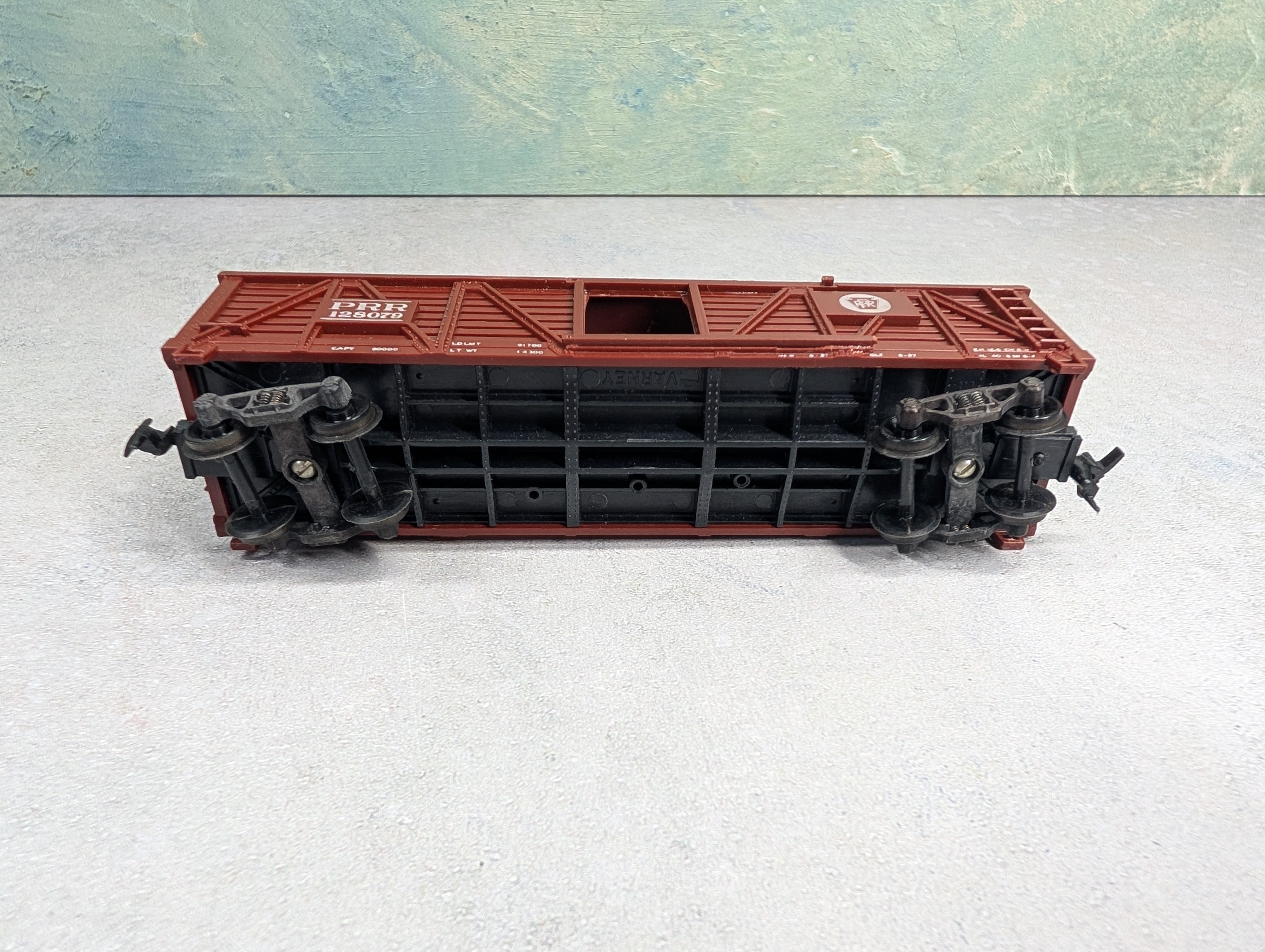 USED Varney HO Scale 40' Cattle Stock Car Pennsylvania PRR #128079