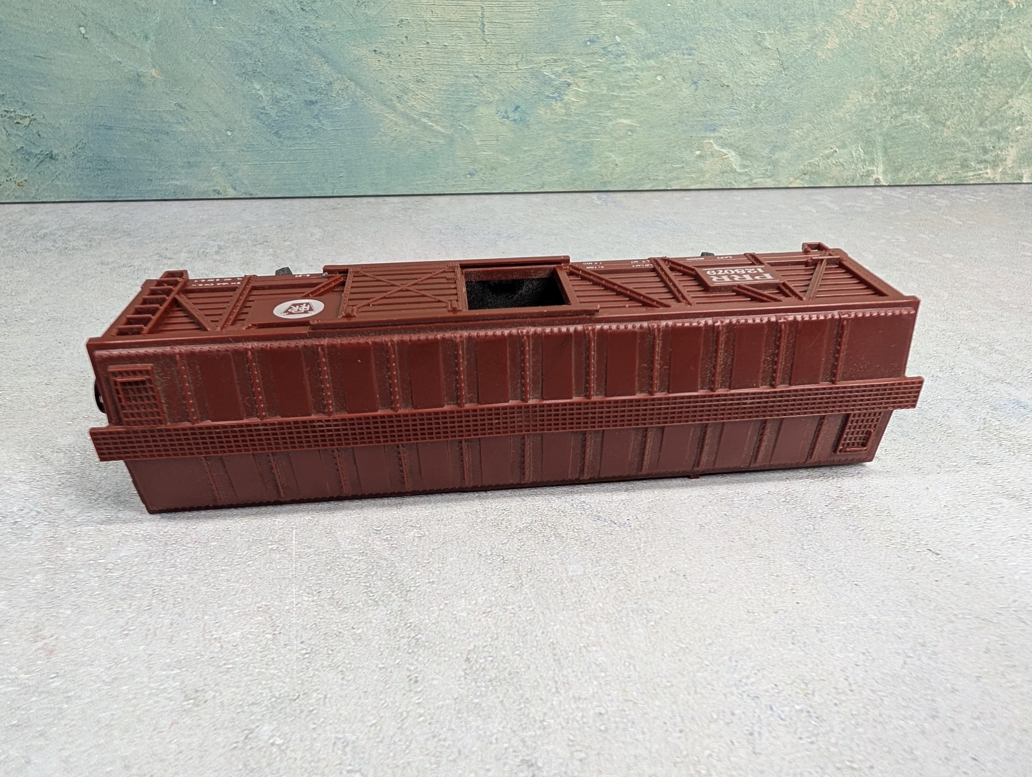 USED Varney HO Scale 40' Cattle Stock Car Pennsylvania PRR #128079