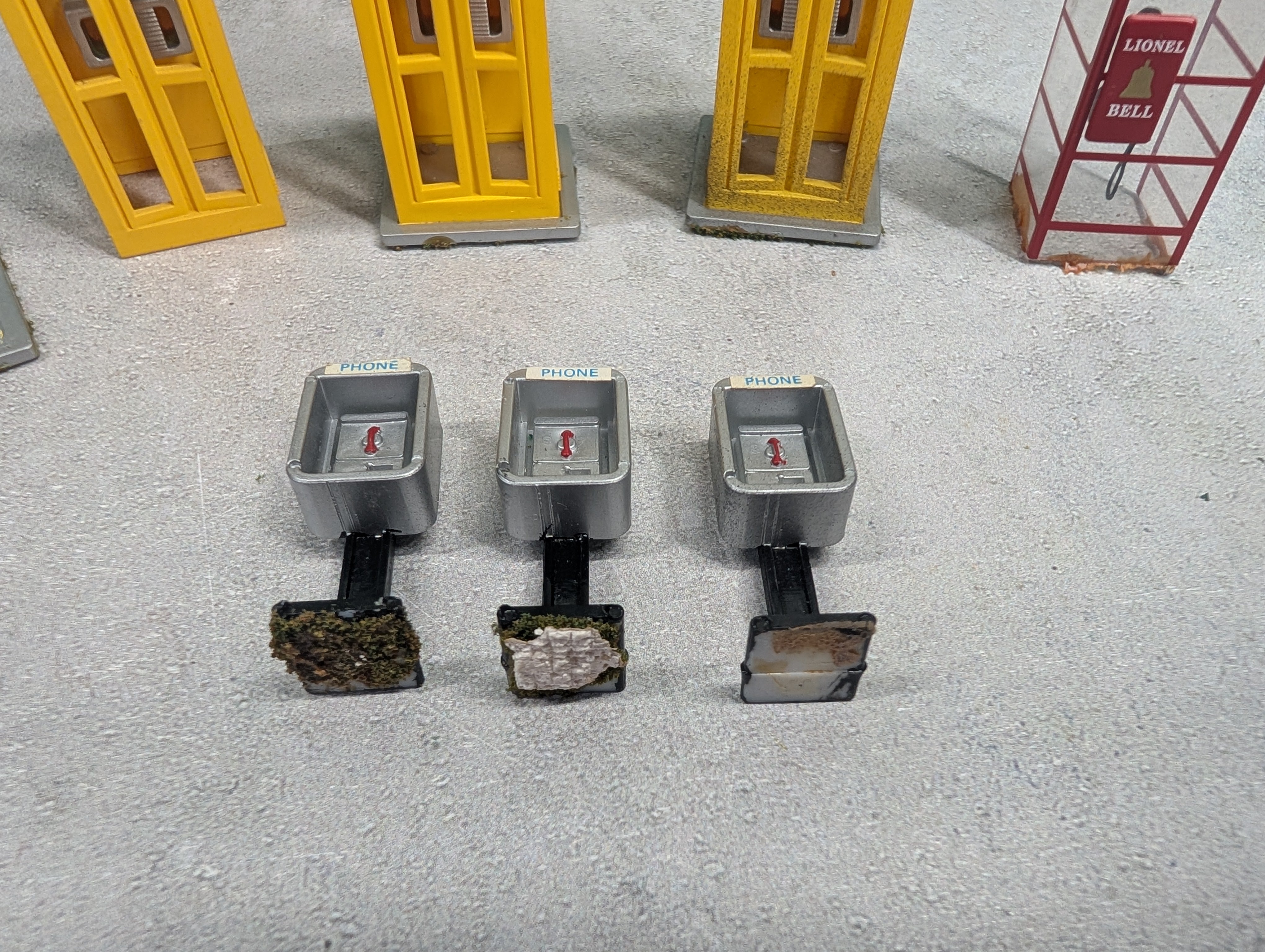USED O Lot of Telephone Booths (7 pcs)