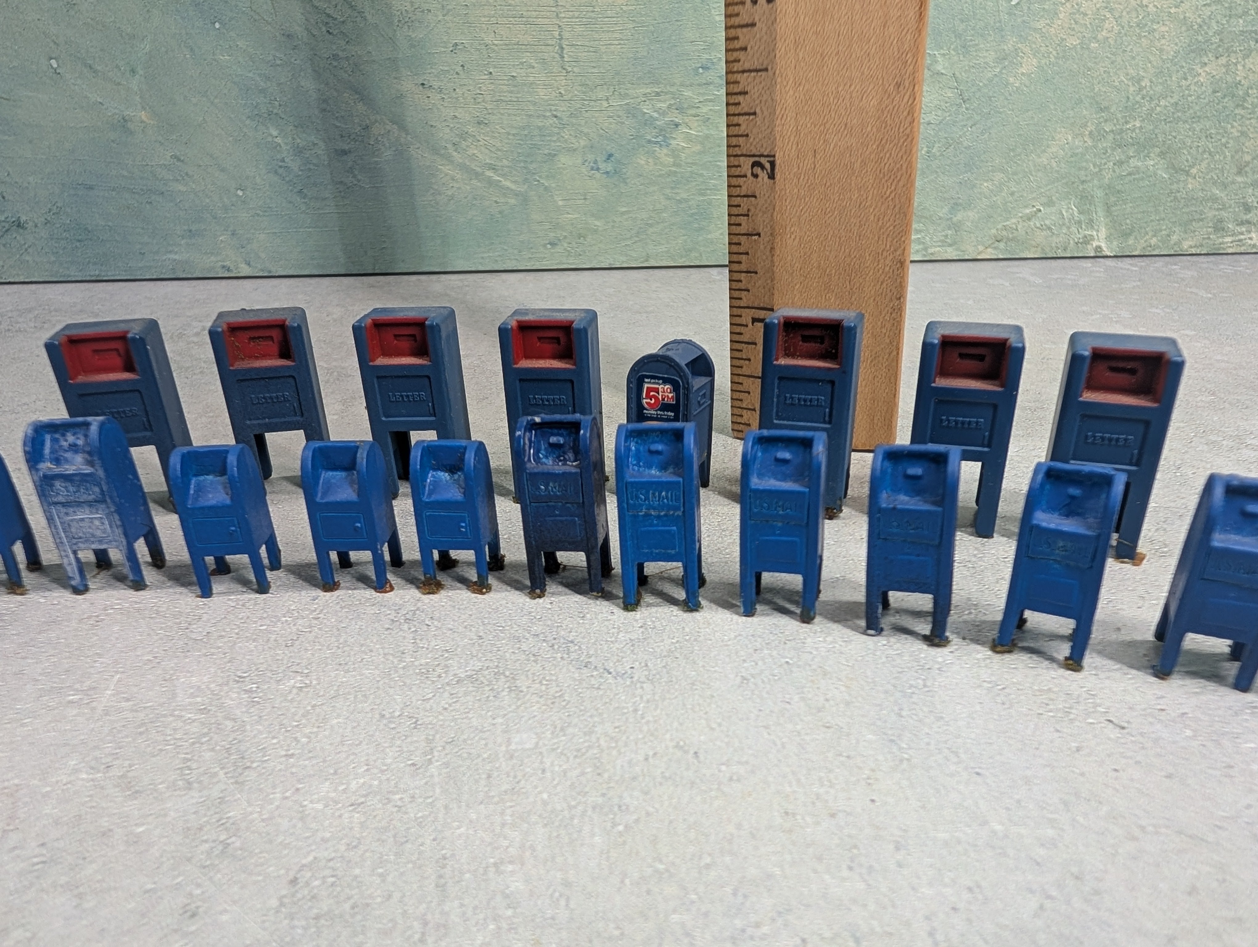 USED O Lot of Blue Mailboxes / Letter Boxes (20 pcs)