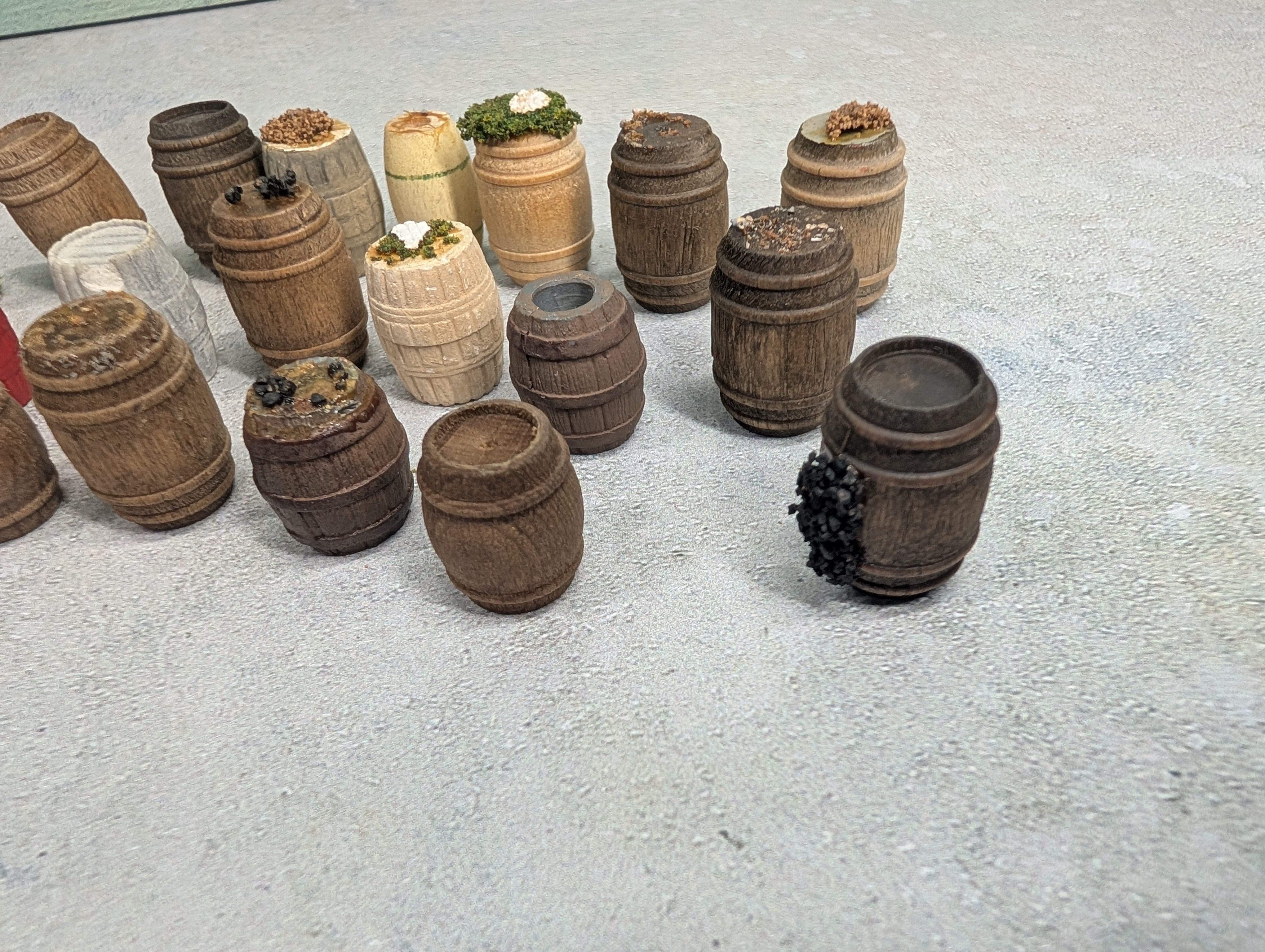 USED O Lot of Wooden Barrels (37 pcs)