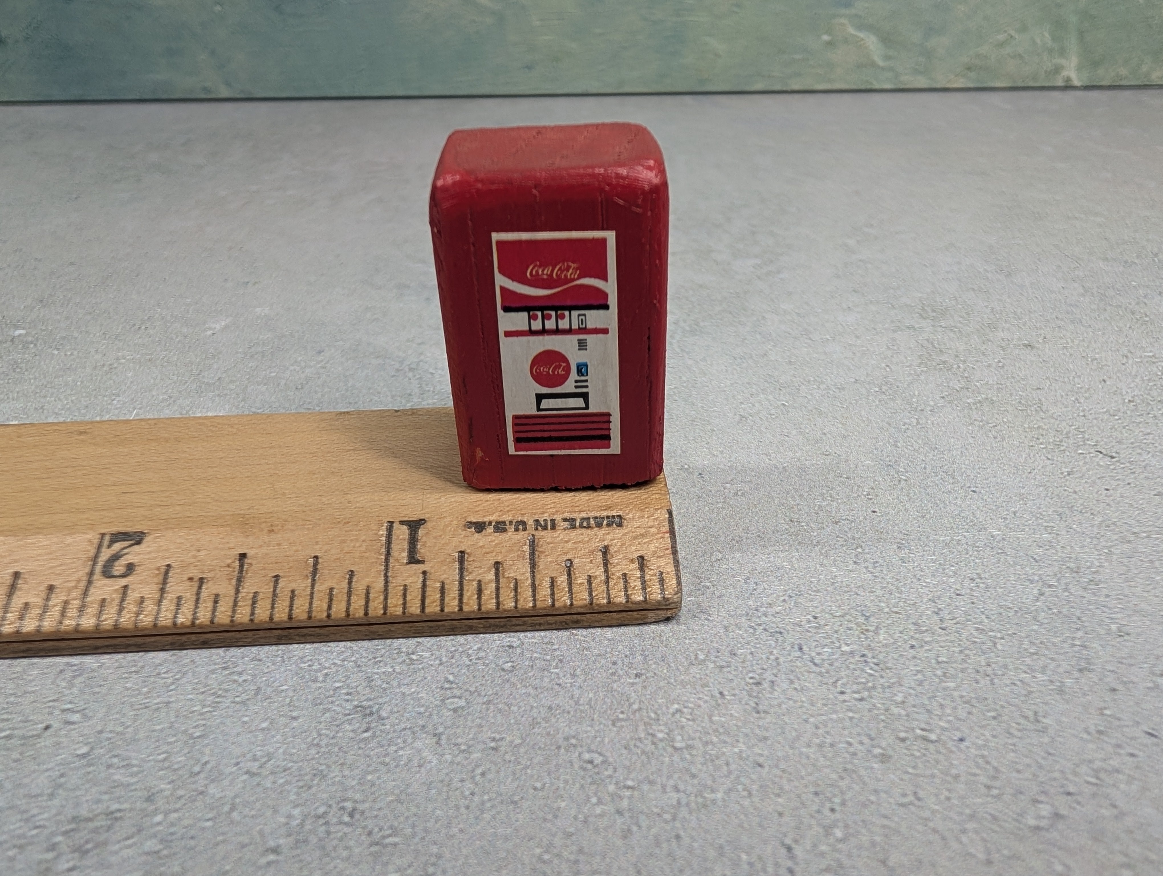 USED O Coca-Cola Machine (wood)