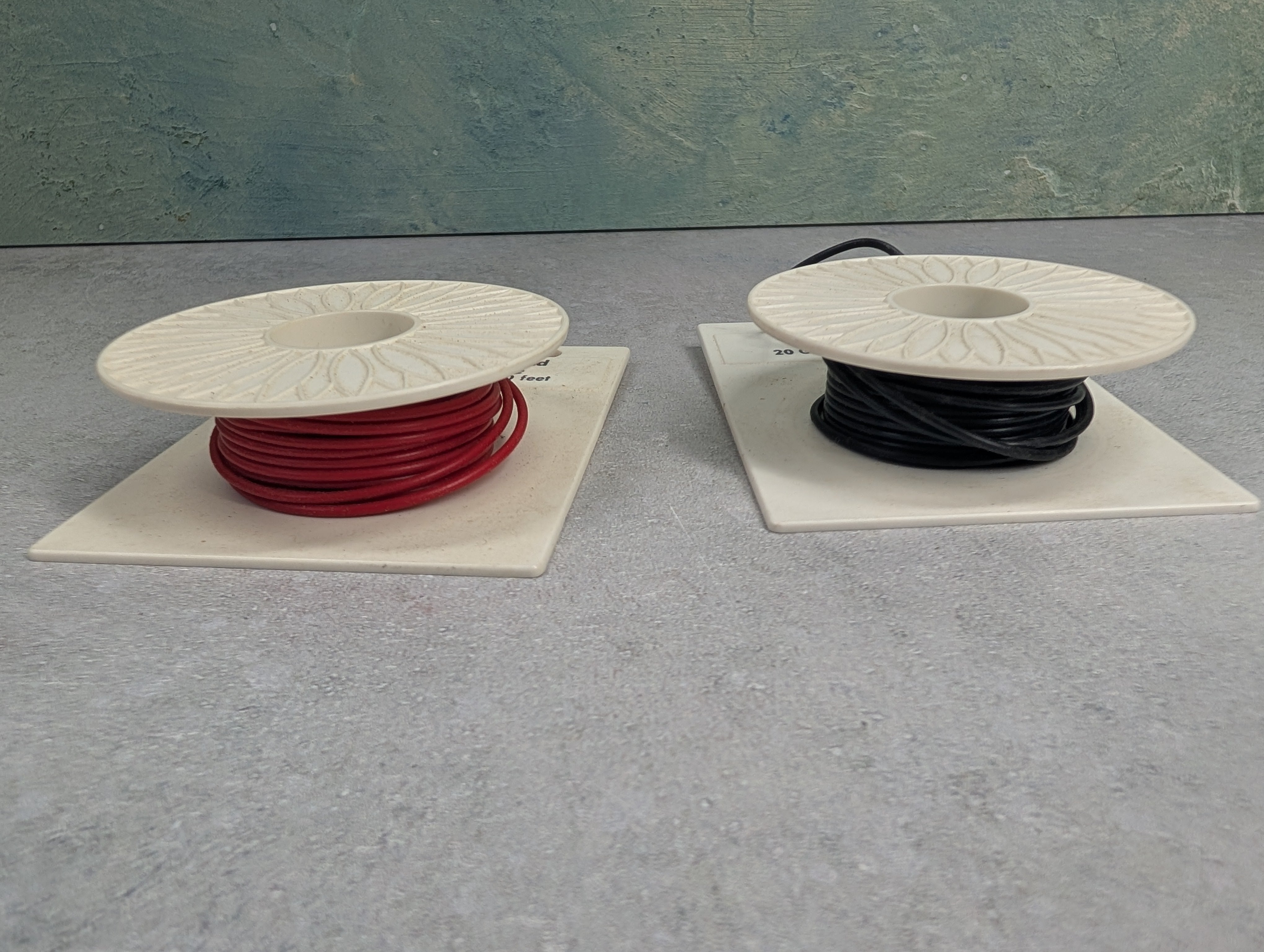 USED Atlas Multi Scale Lot of Red & Black Wire