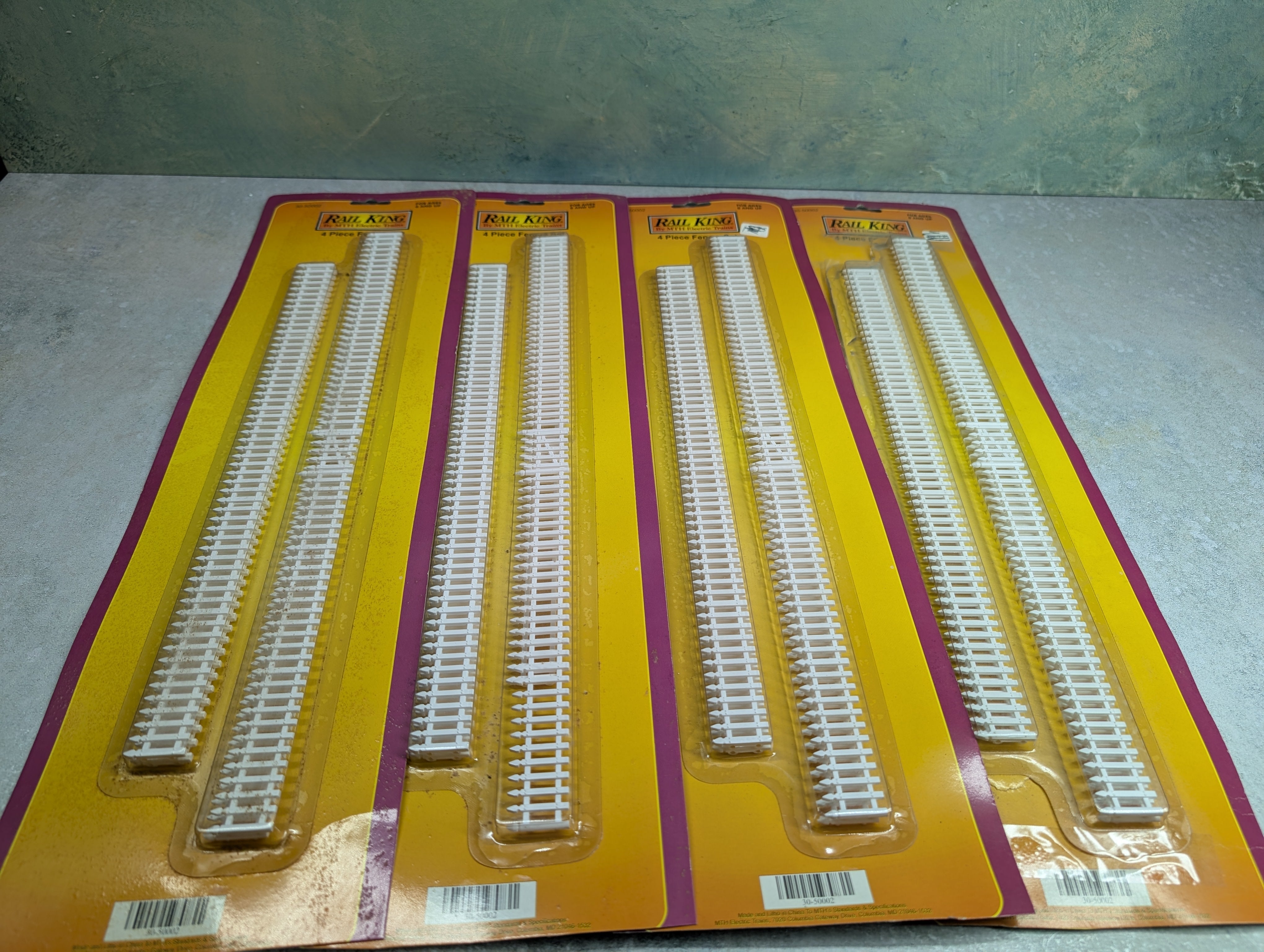 USED MTH Rail King 30-50002 O Lot of White Fence Packs (4 pcs)