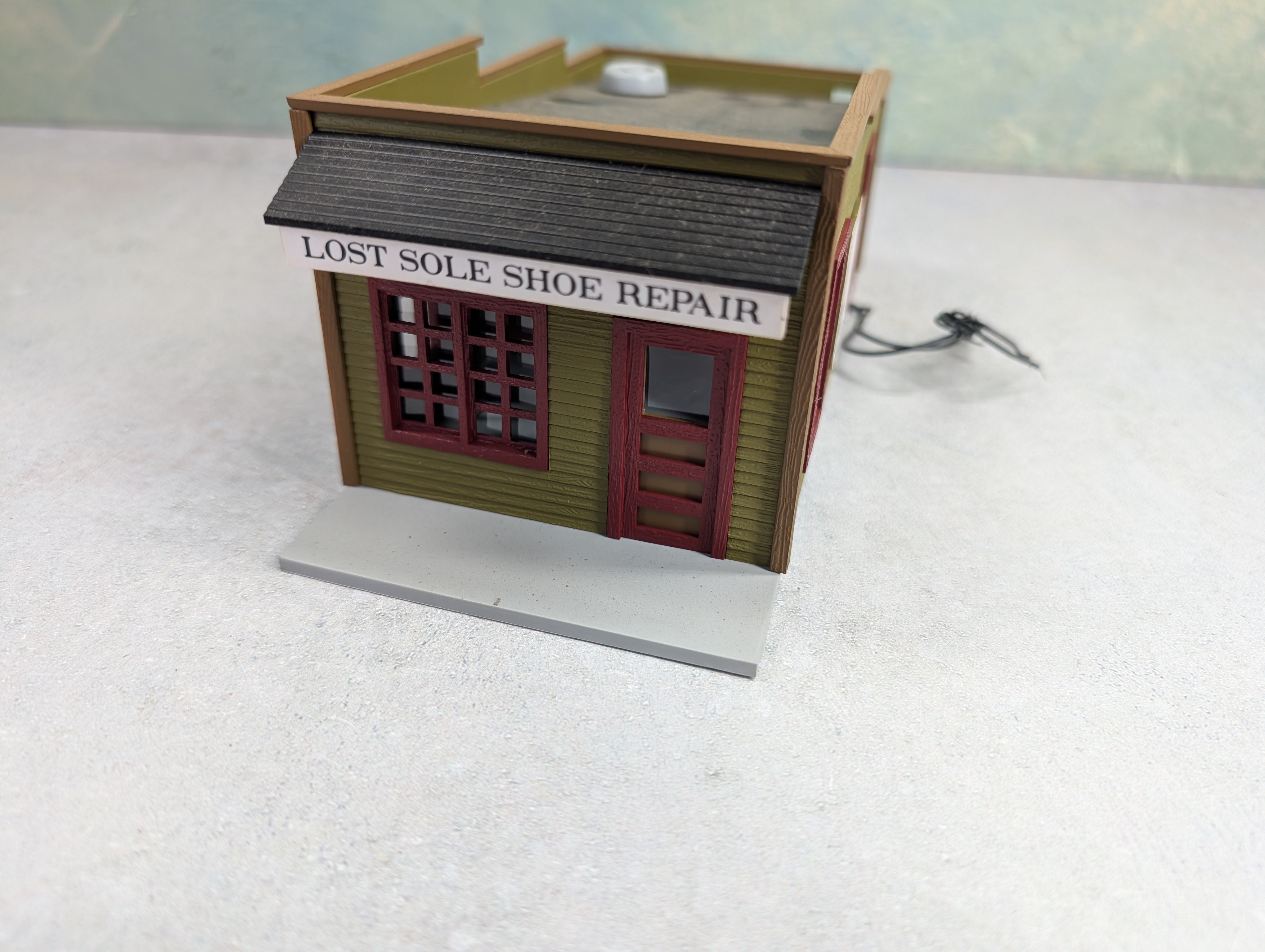 USED MTH O Lost Sole Shoe Repair Building