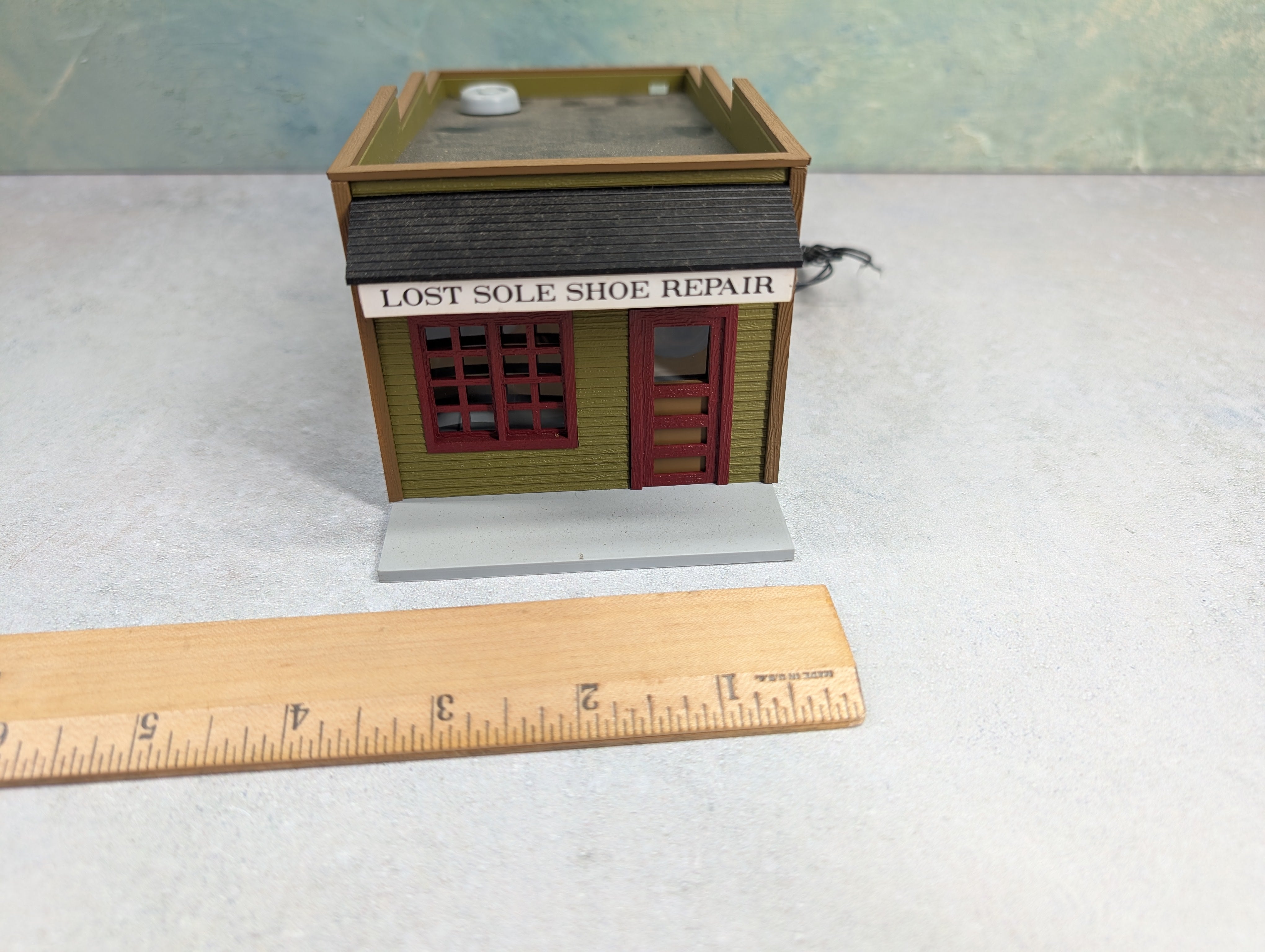 USED MTH O Lost Sole Shoe Repair Building