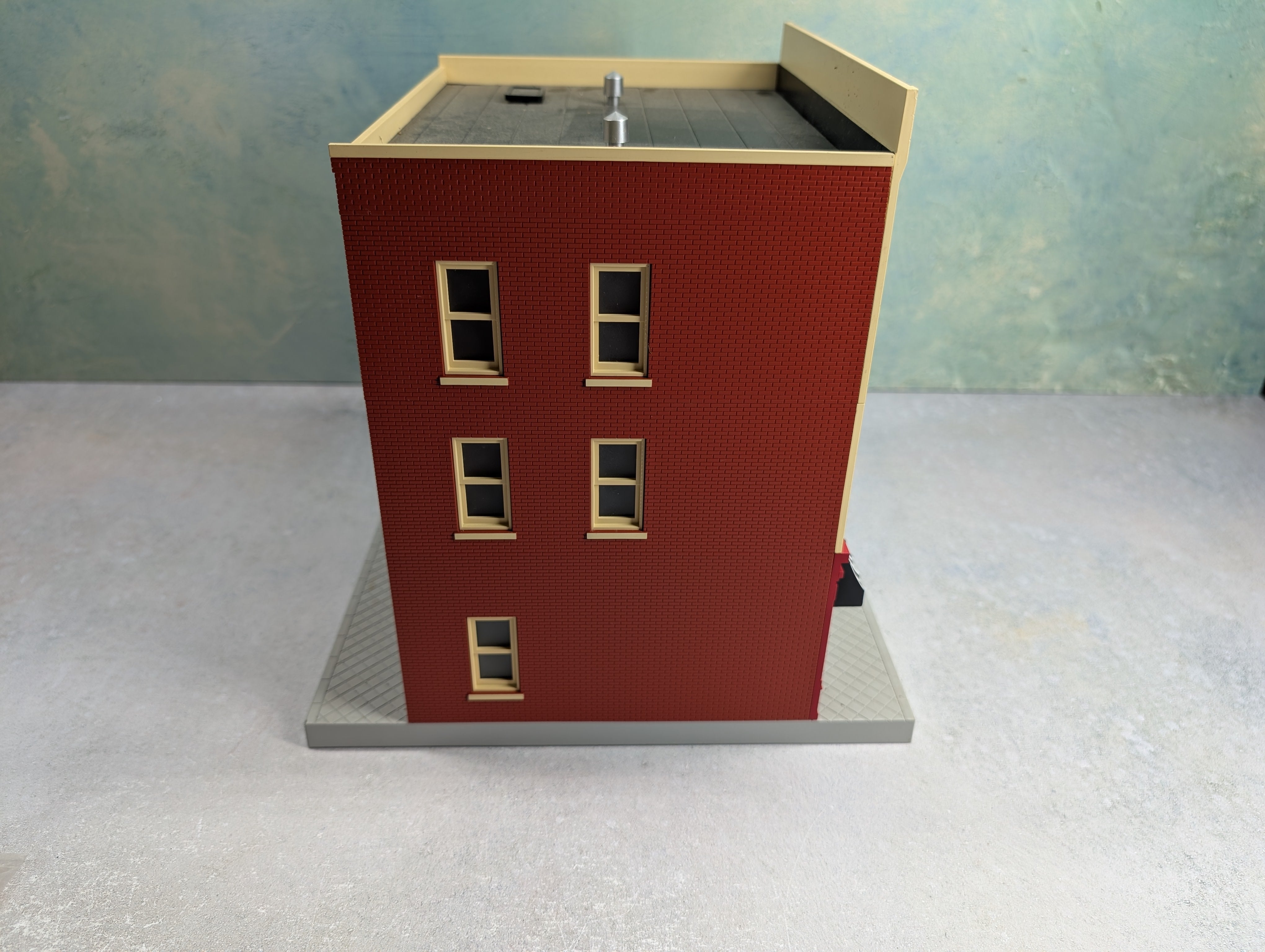USED MTH O Cook, Books & Hyde Tax Accountants Building