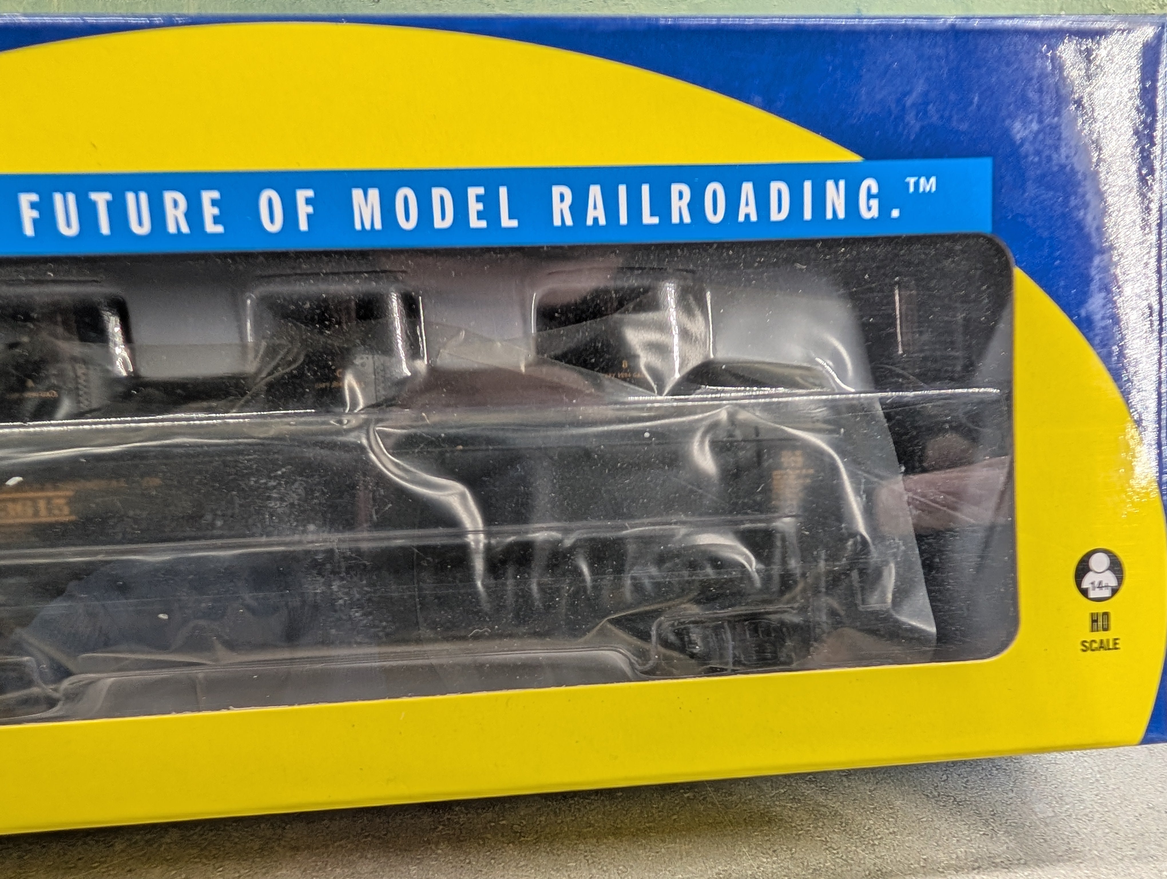 USED Athearn 74472 HO Scale Triple Dome Tank Car East Jersey Railroad EJR #3615