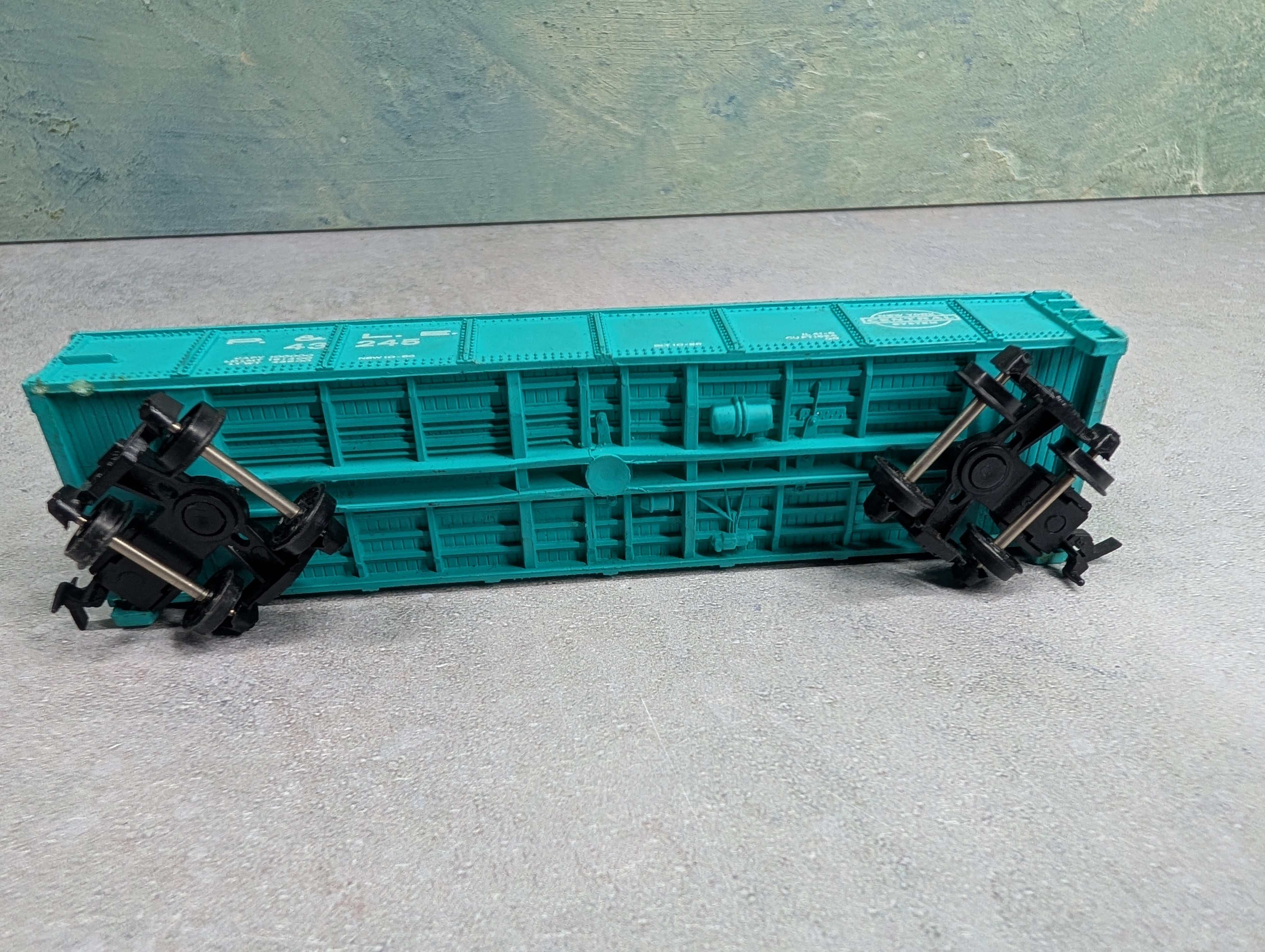 USED Bachmann HO Scale Gondola Pittsburgh and Lake Erie P&LE #43245