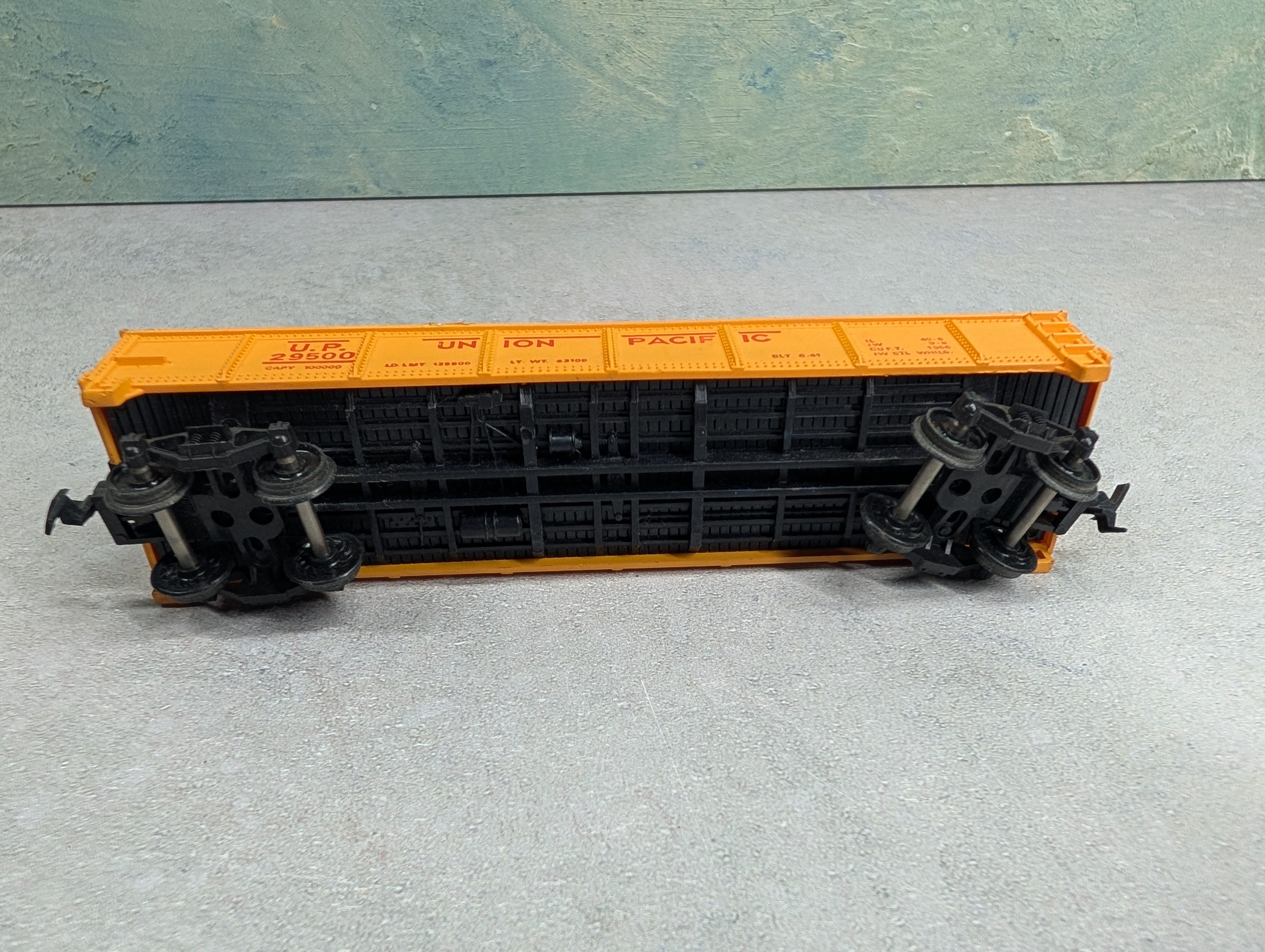 USED HO Scale Gondola Union Pacific UP #29500