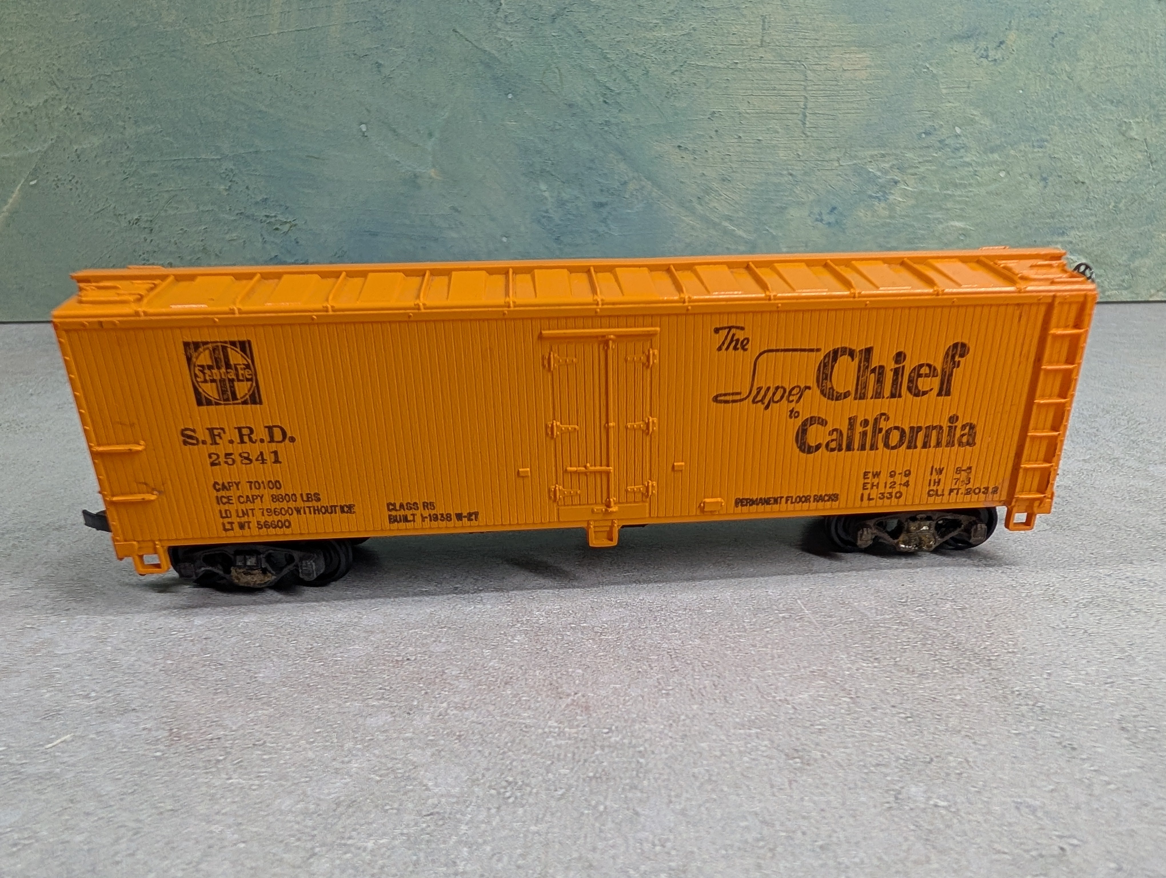 USED Mantua HO Scale 40' Box Car Santa Fe SFRD #25841