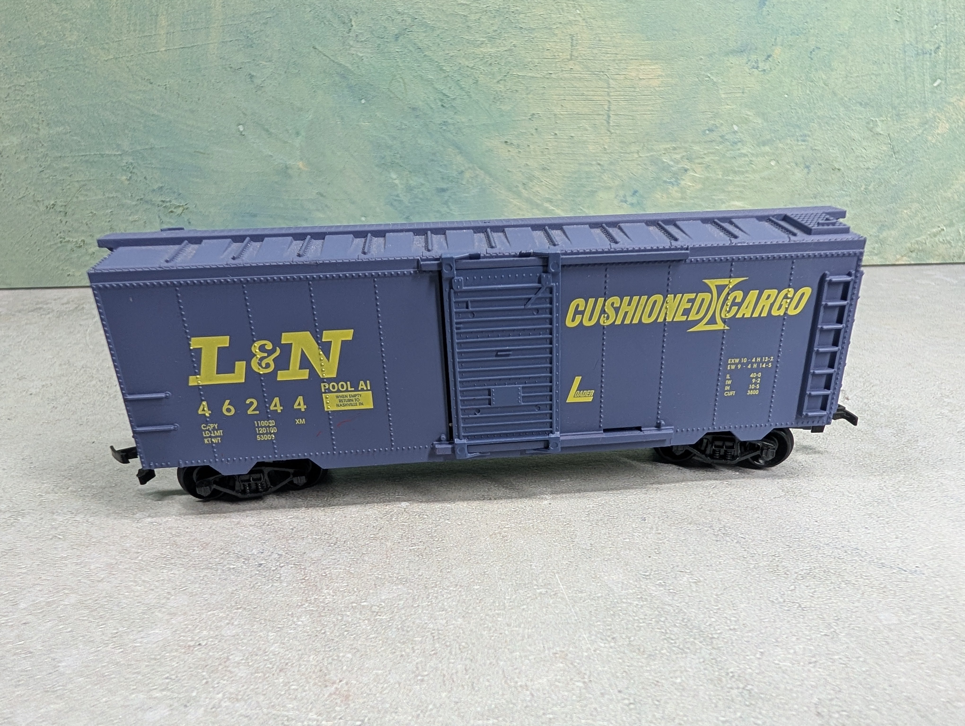 USED Life-Like HO Scale 40' Box Car Louisville & Nashville L&N #46244