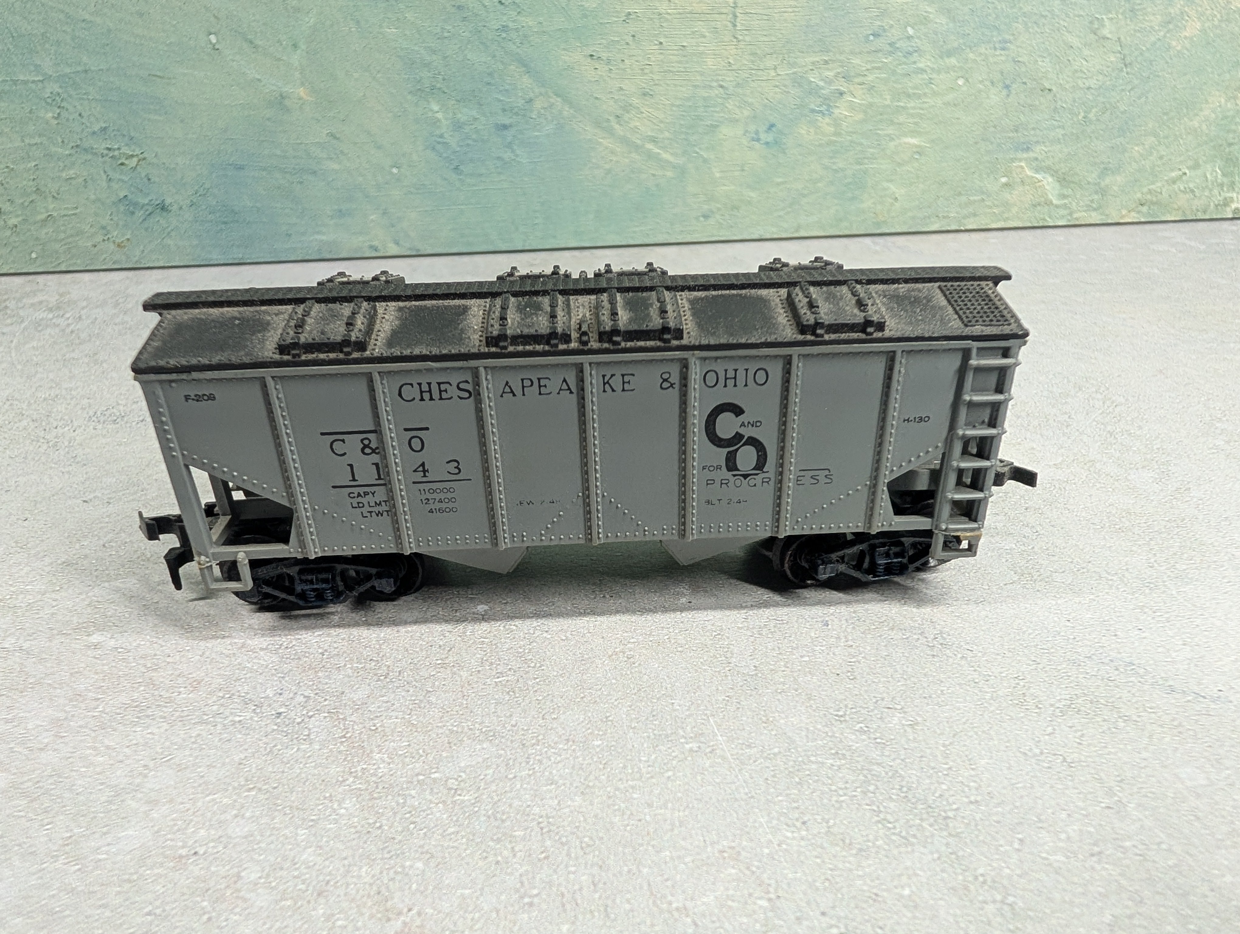USED HO Scale Hopper Chesapeake and Ohio C&O #1143