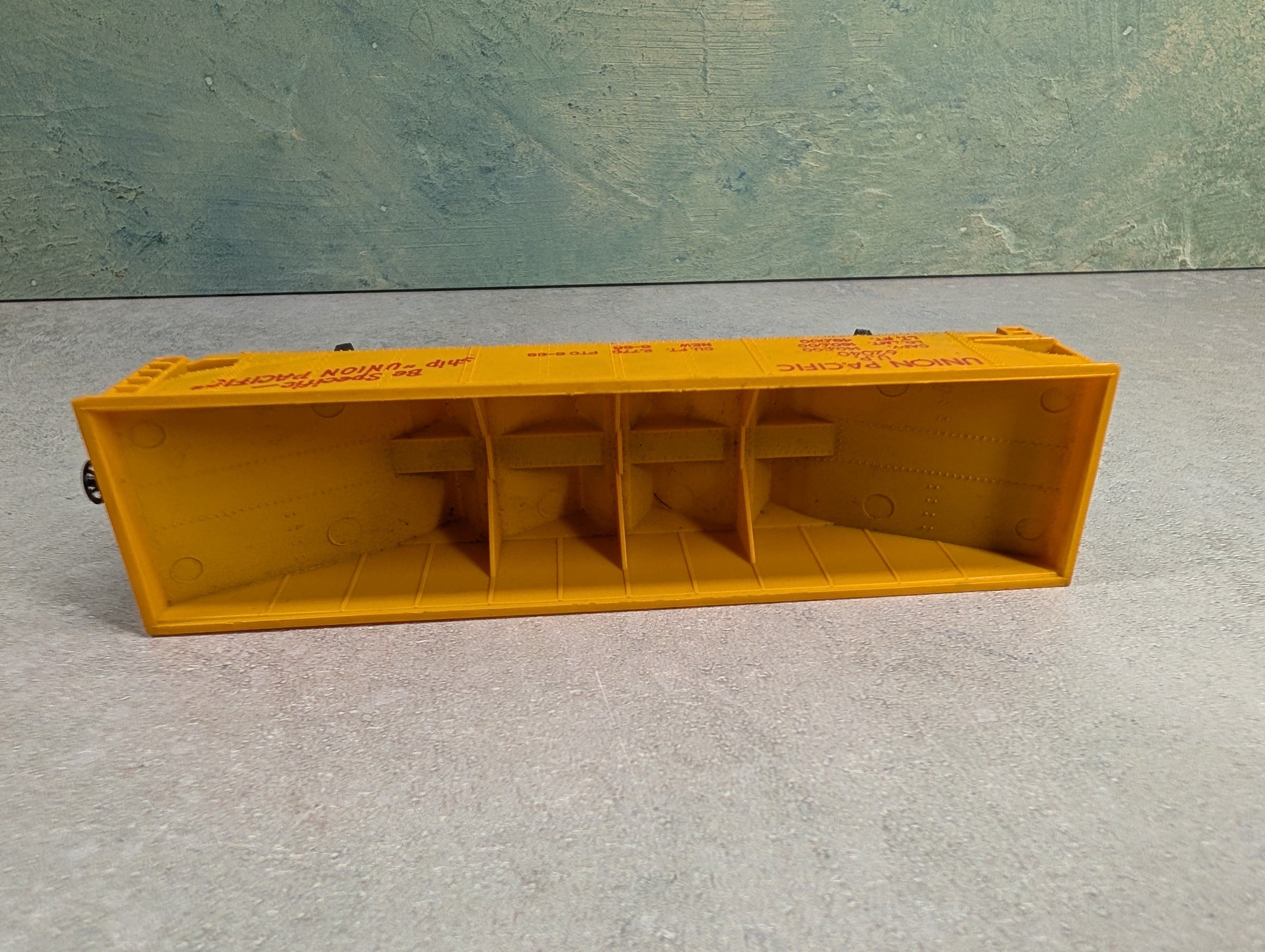 USED Tyco HO Scale Open Hopper Union Pacific UP #62040