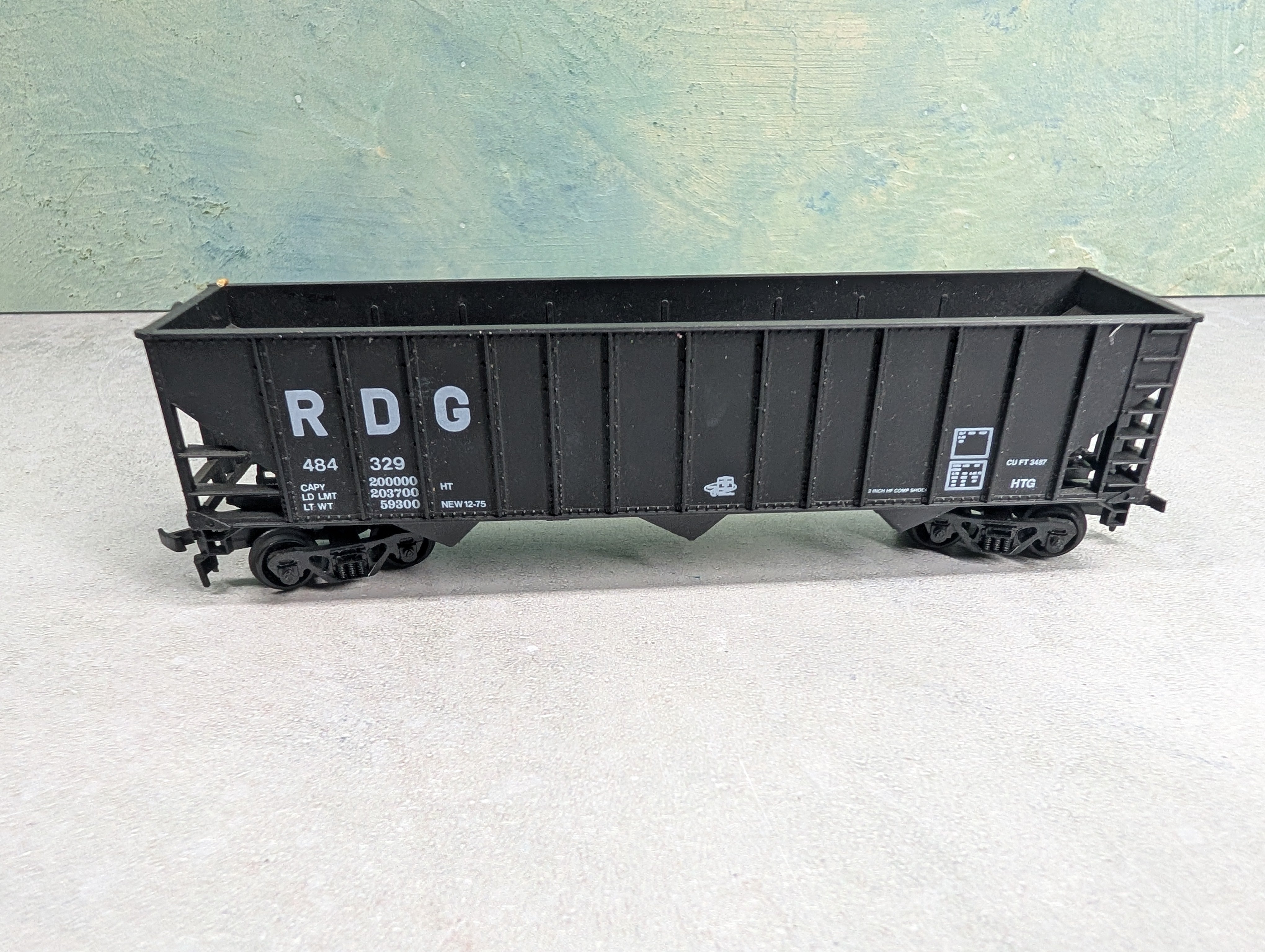 USED HO Scale Hopper Reading RDG #484329