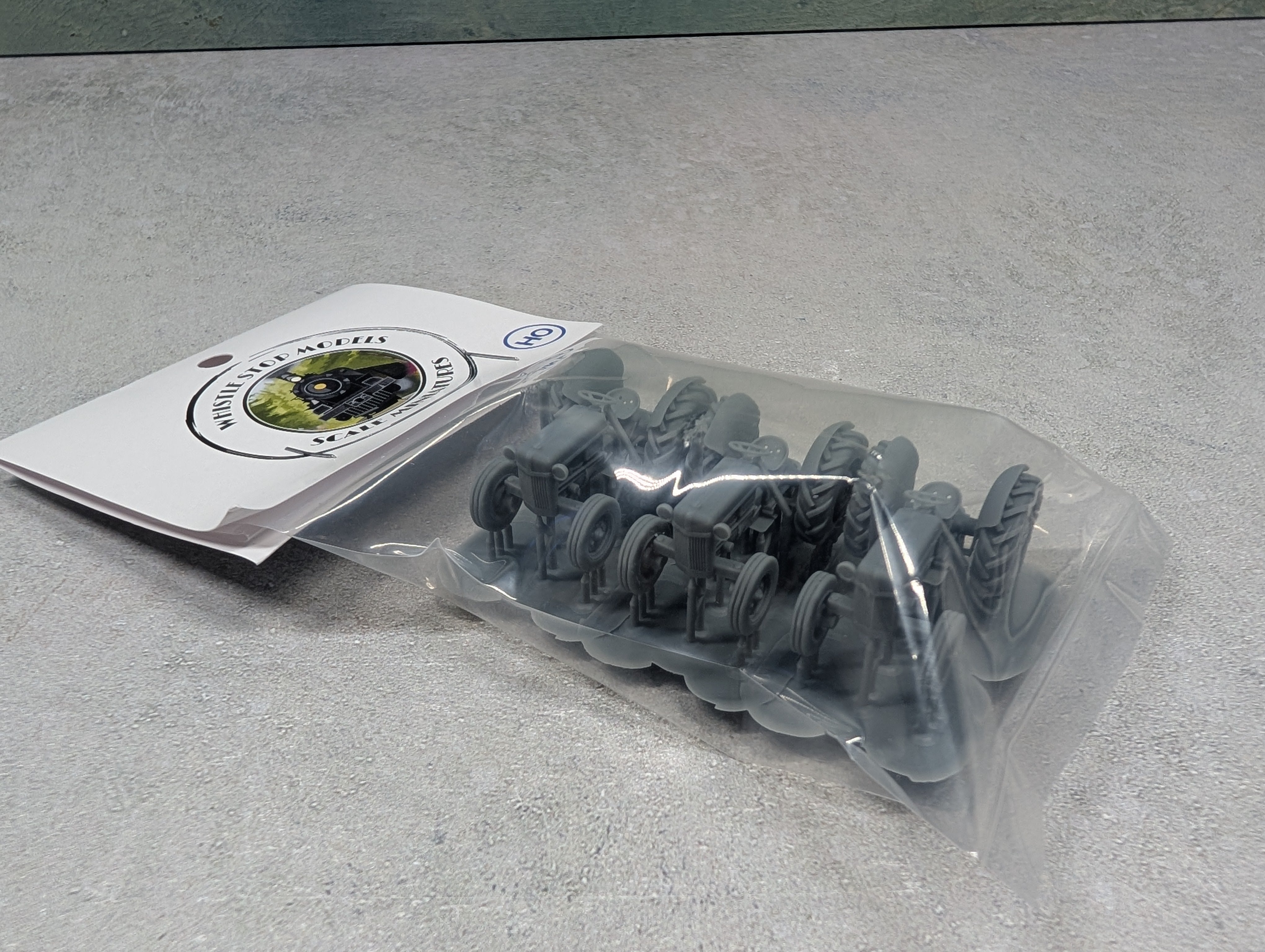 Whistle Stop Models HO9007 HO Scale Ford Tractor Loads, Resin 3D Printed, Highly Detailed (3 pcs)