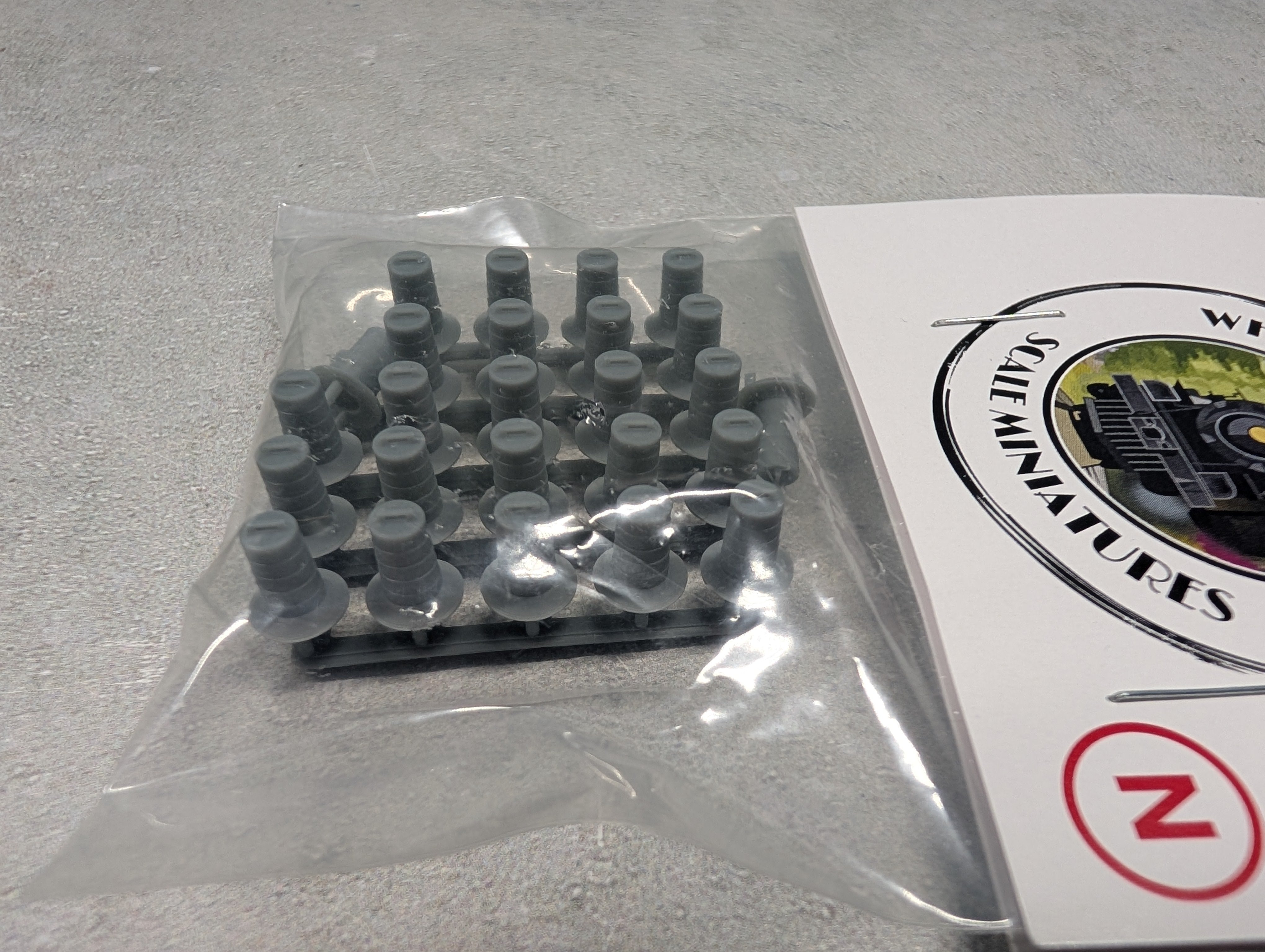 Whistle Stop Models N2210 N Scale Road Construction Barrels, Resin 3D Printed, Highly Detailed (25 pcs)