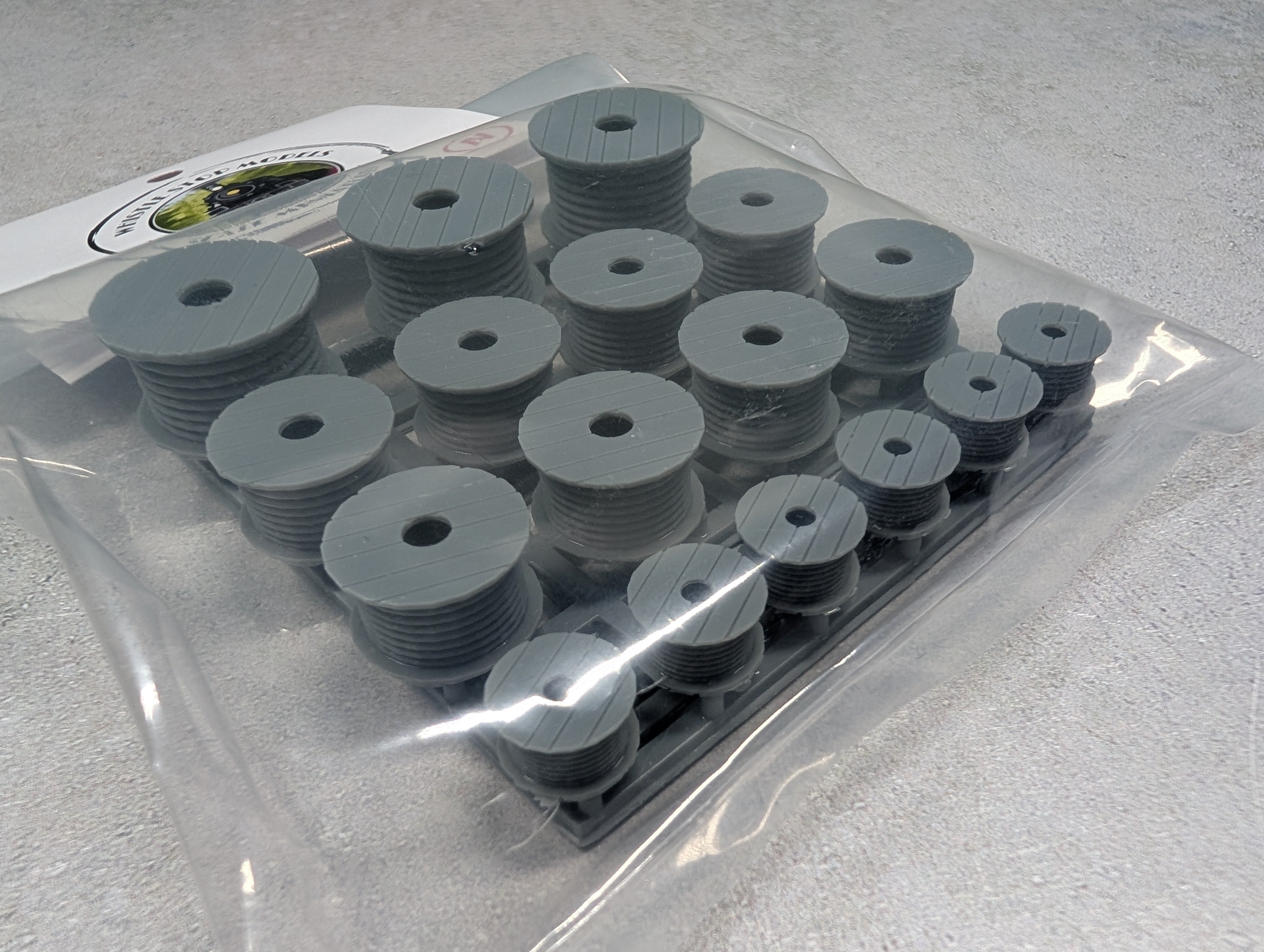 Whistle Stop Models N9018 N Scale Large Cable Spools, Resin 3D Printed, Highly Detailed (17 pcs)
