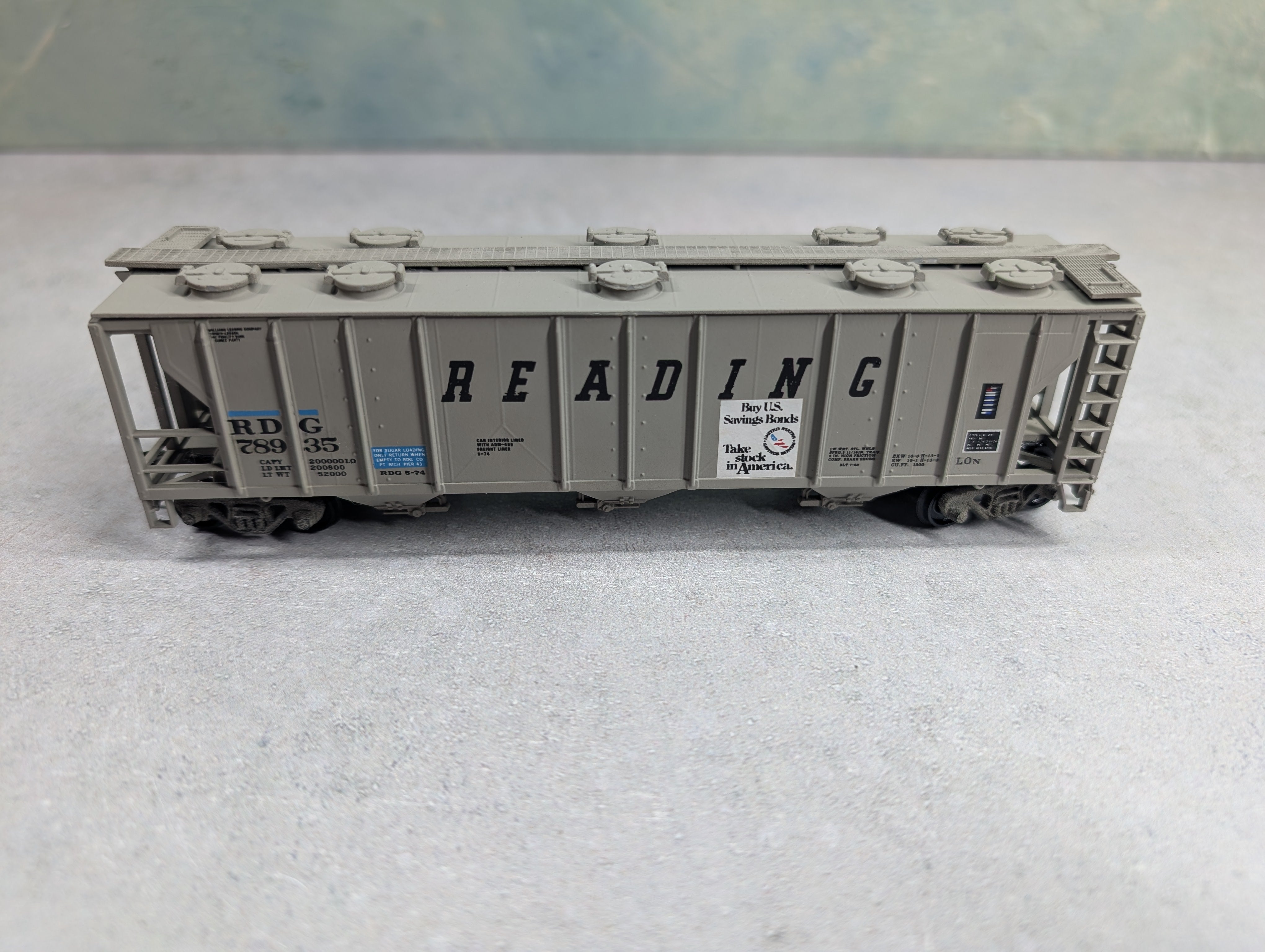 USED E&B VALLEY HO Scale PS-2 Covered Hopper, Robins Rails/Bev-Bel Reading RDG #78935