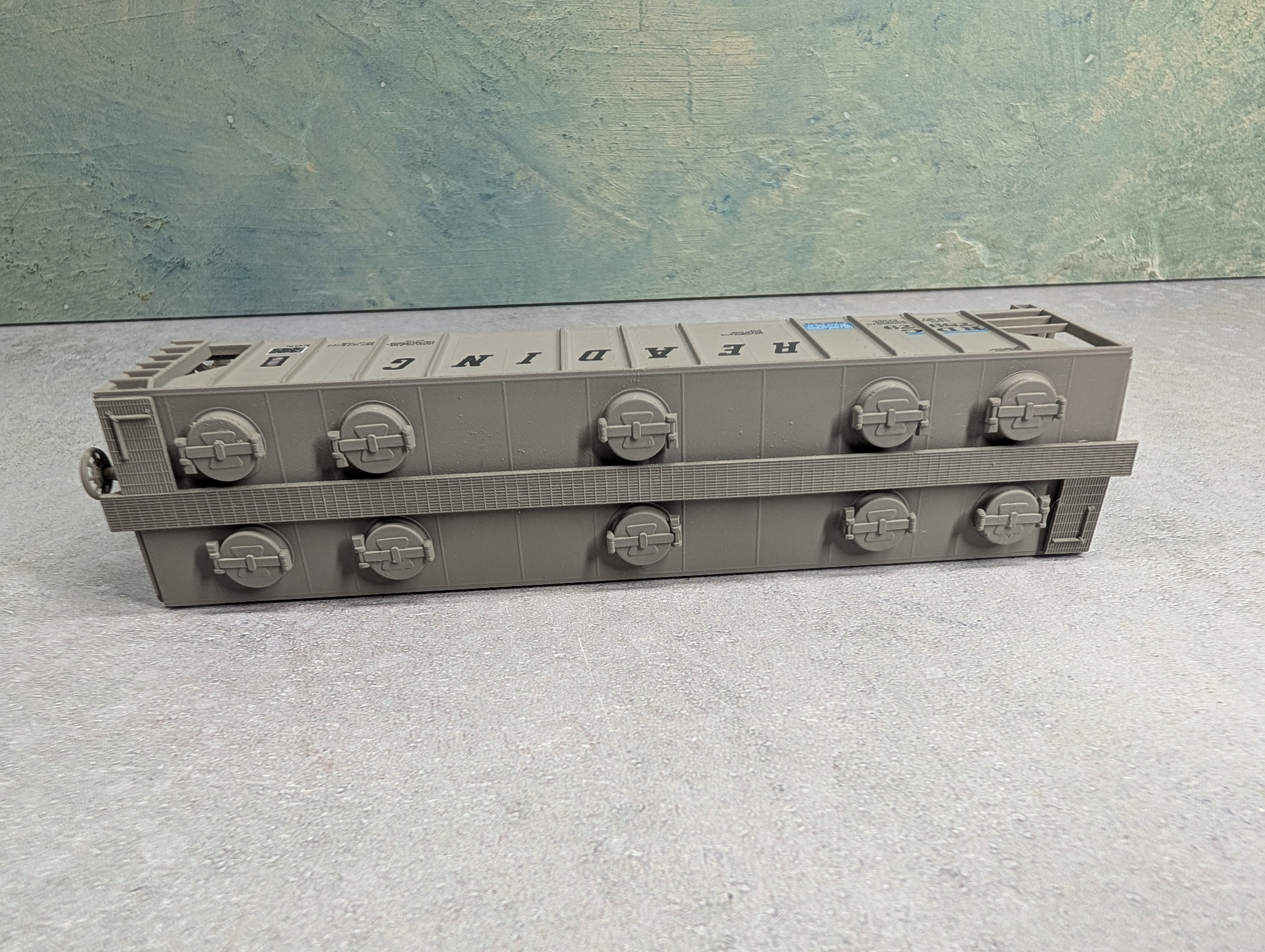 USED E&B VALLEY HO Scale PS-2 Covered Hopper, Robins Rails/Bev-Bel Reading RDG #78979