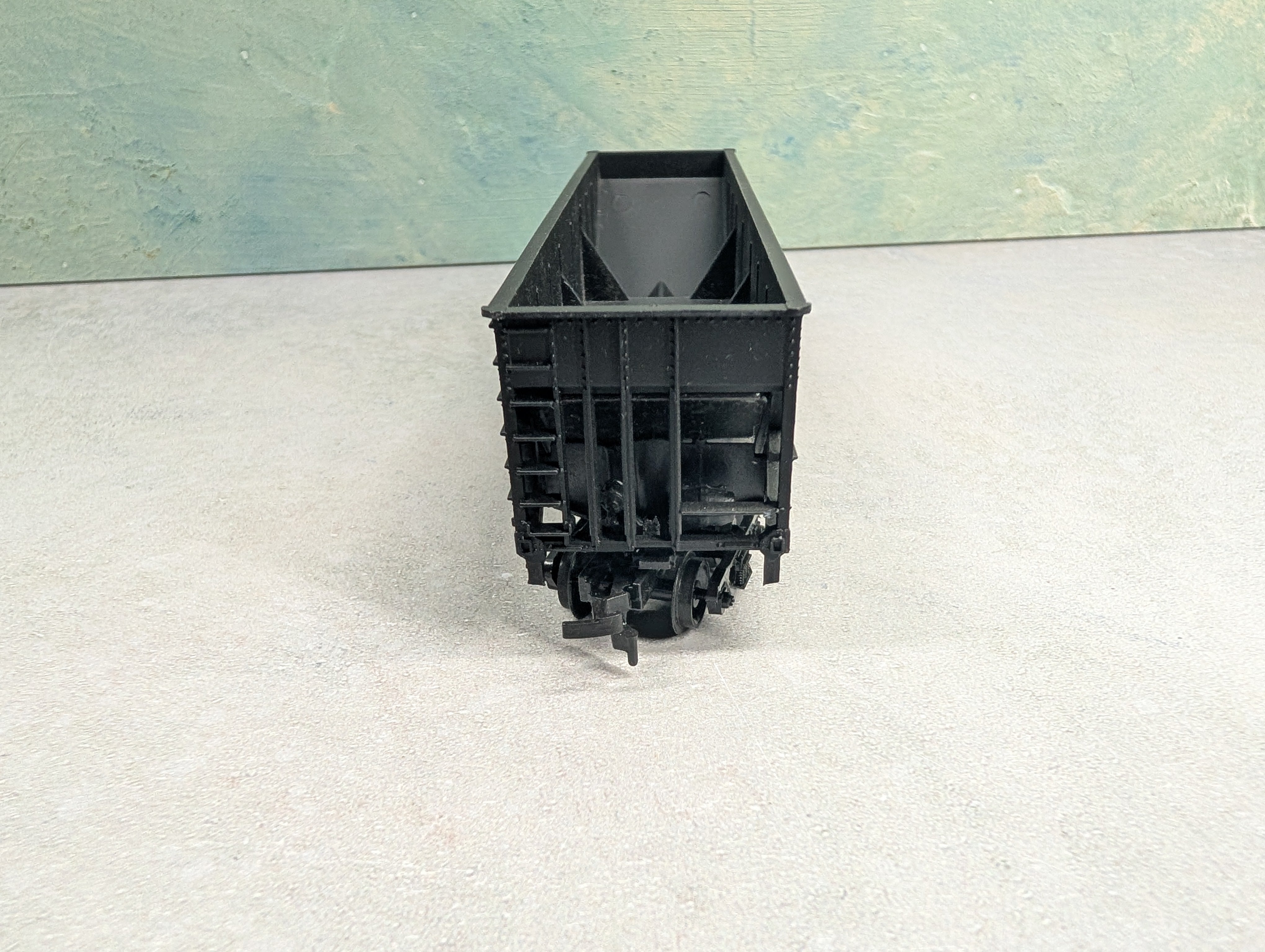 USED Bev-Bel HO Scale 100 Ton Hopper Reading RDG #41442