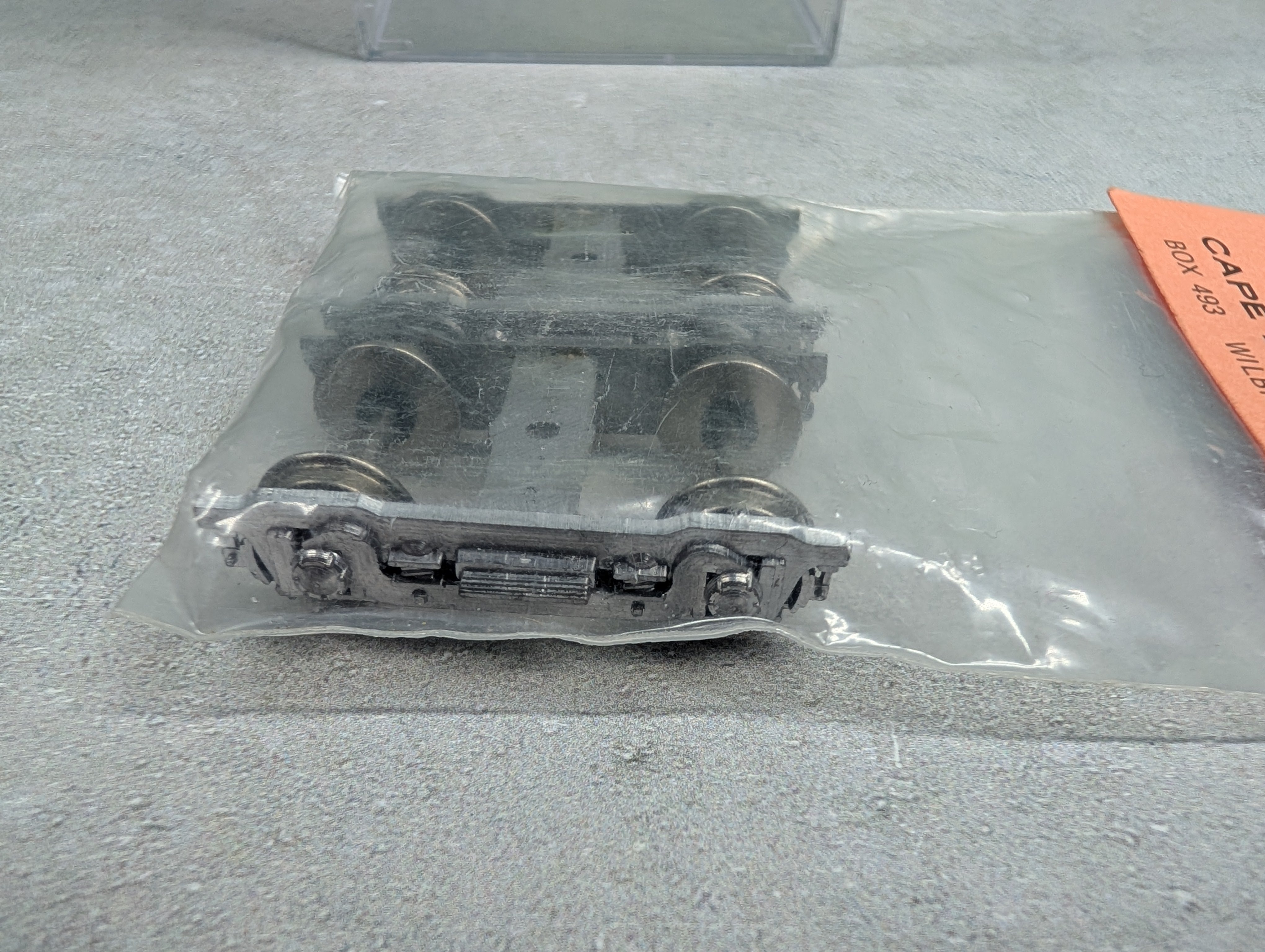 USED Cape Line Models T-50 HO Scale 36" Metal Trucks Commonwealth