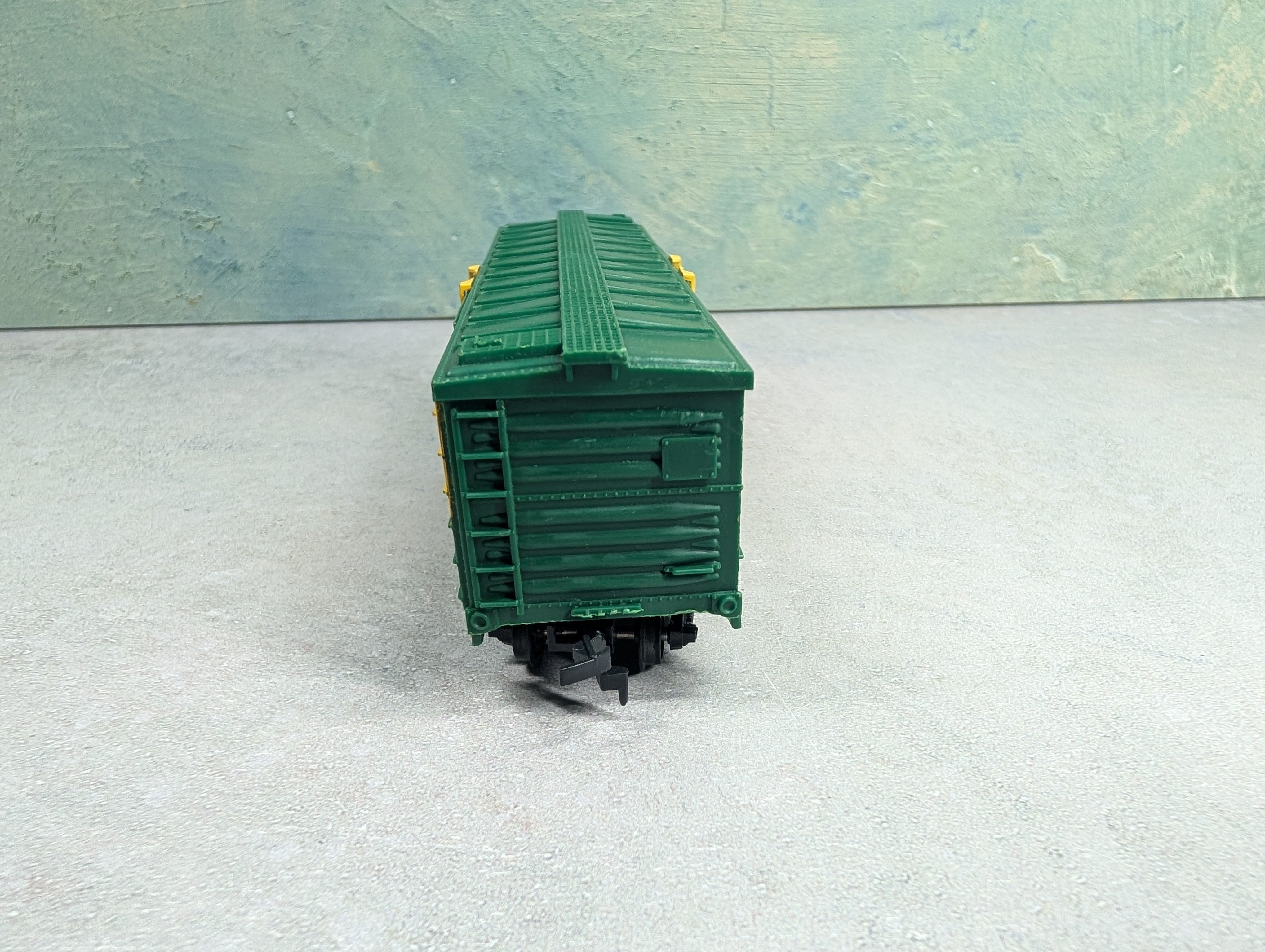 USED Life-Like HO Scale Cattle Stock Car Chicago & North Western CNW #15040