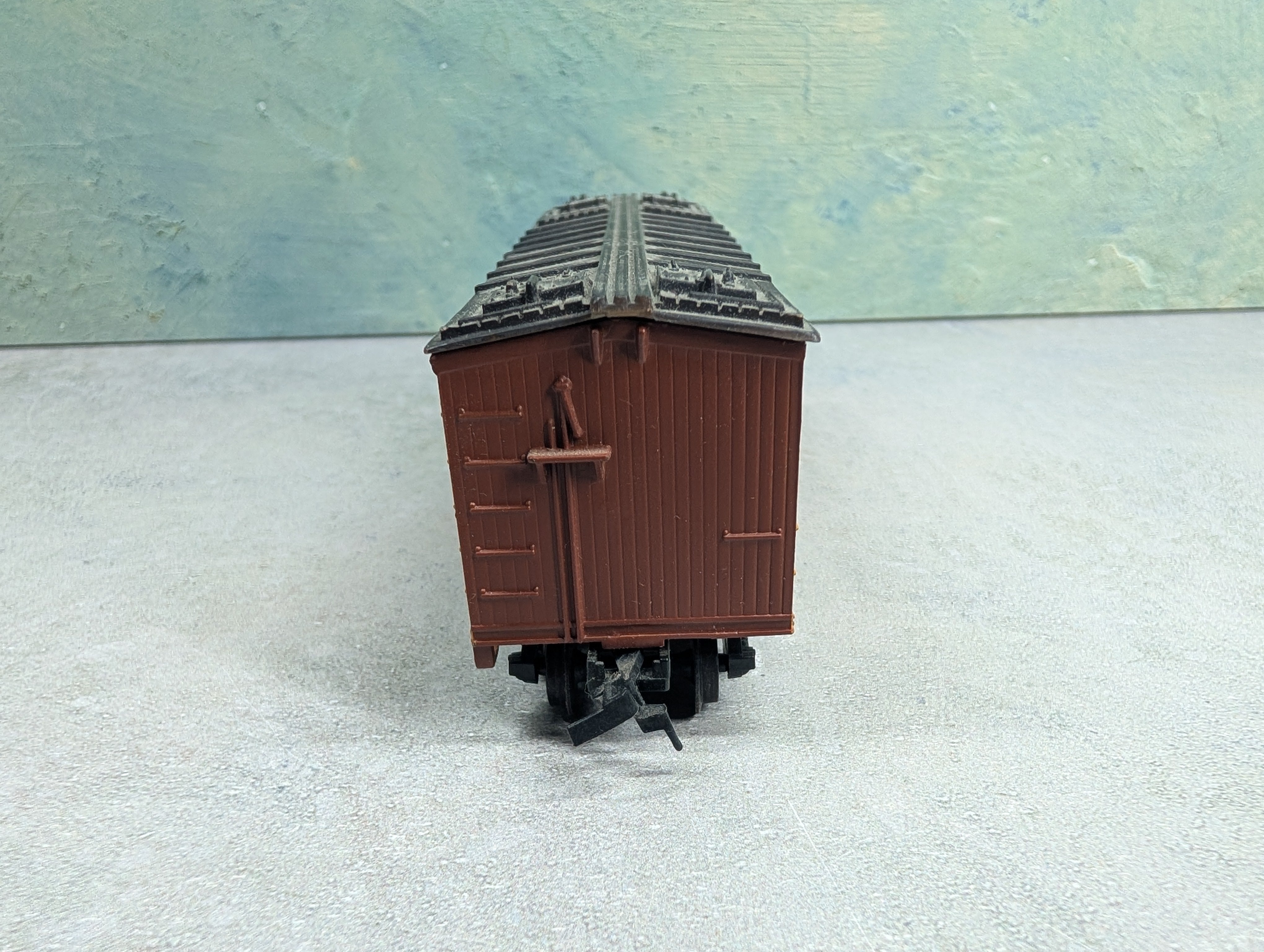 USED HO Scale 40' Wooden Box Car Dubuque URTX #4750