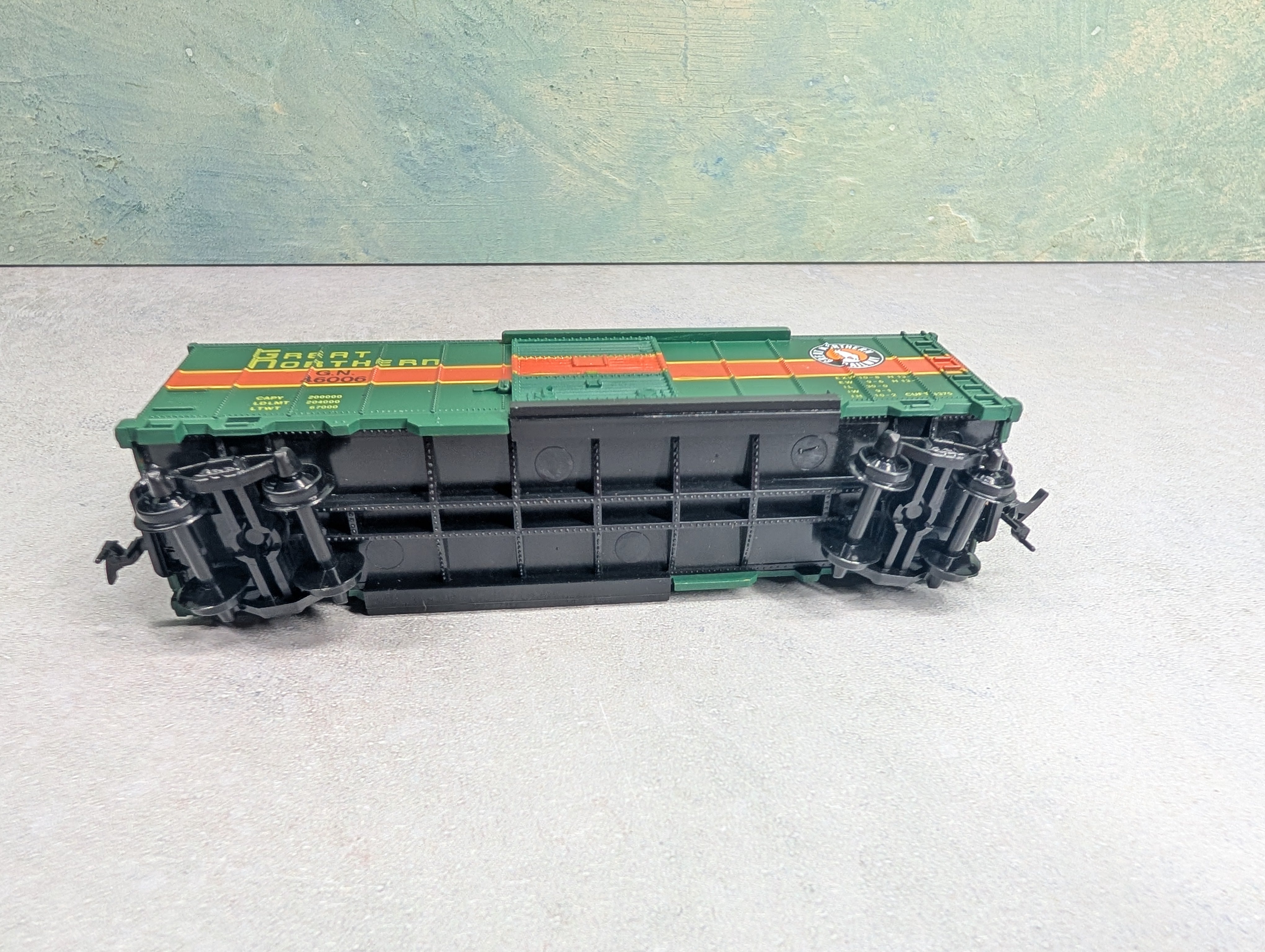 USED HO Scale 40' Box Car Great Northern GN #46006