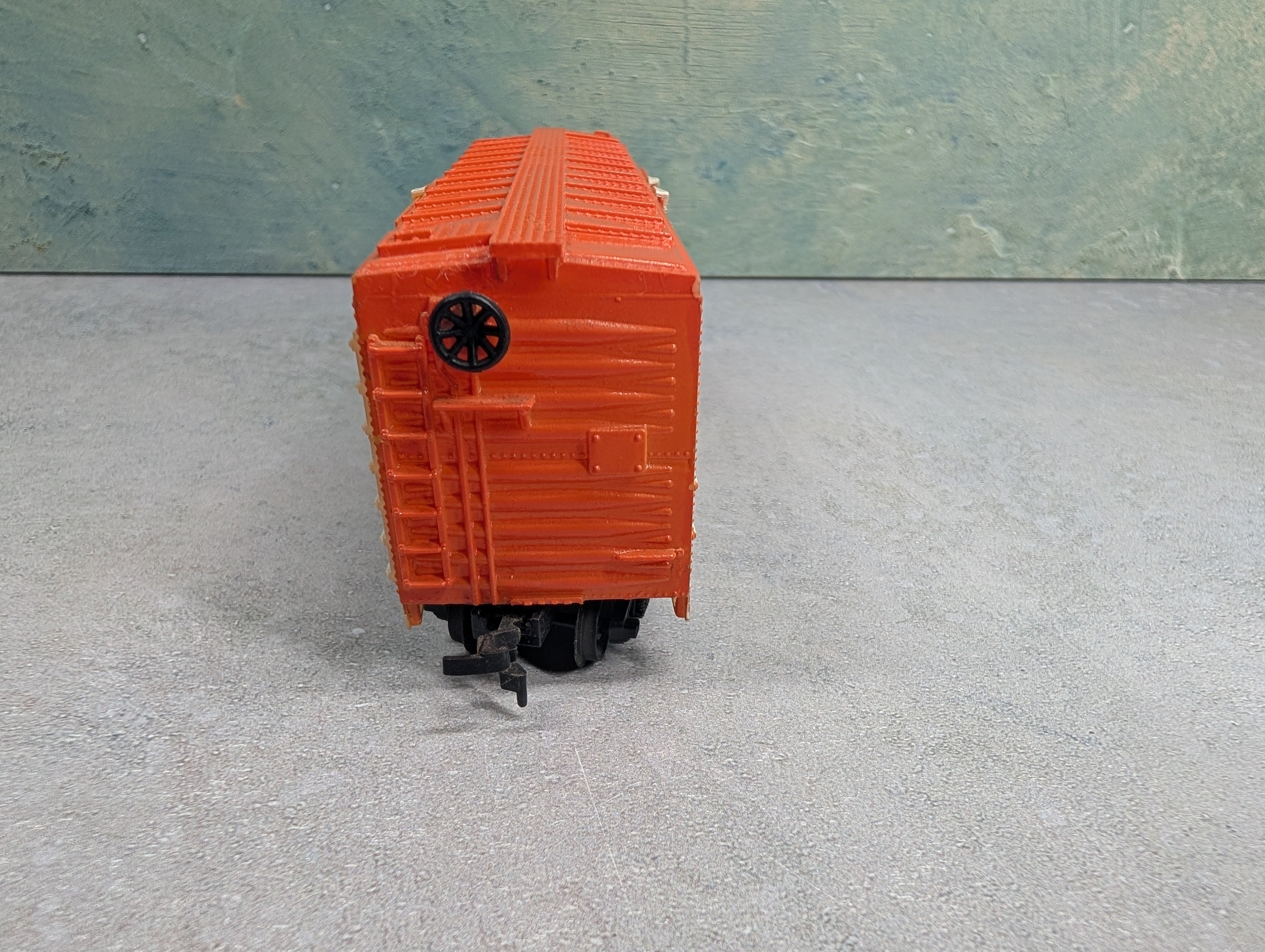 USED Life-Like HO Scale 40' Billboard Box Car Black & Decker #81708