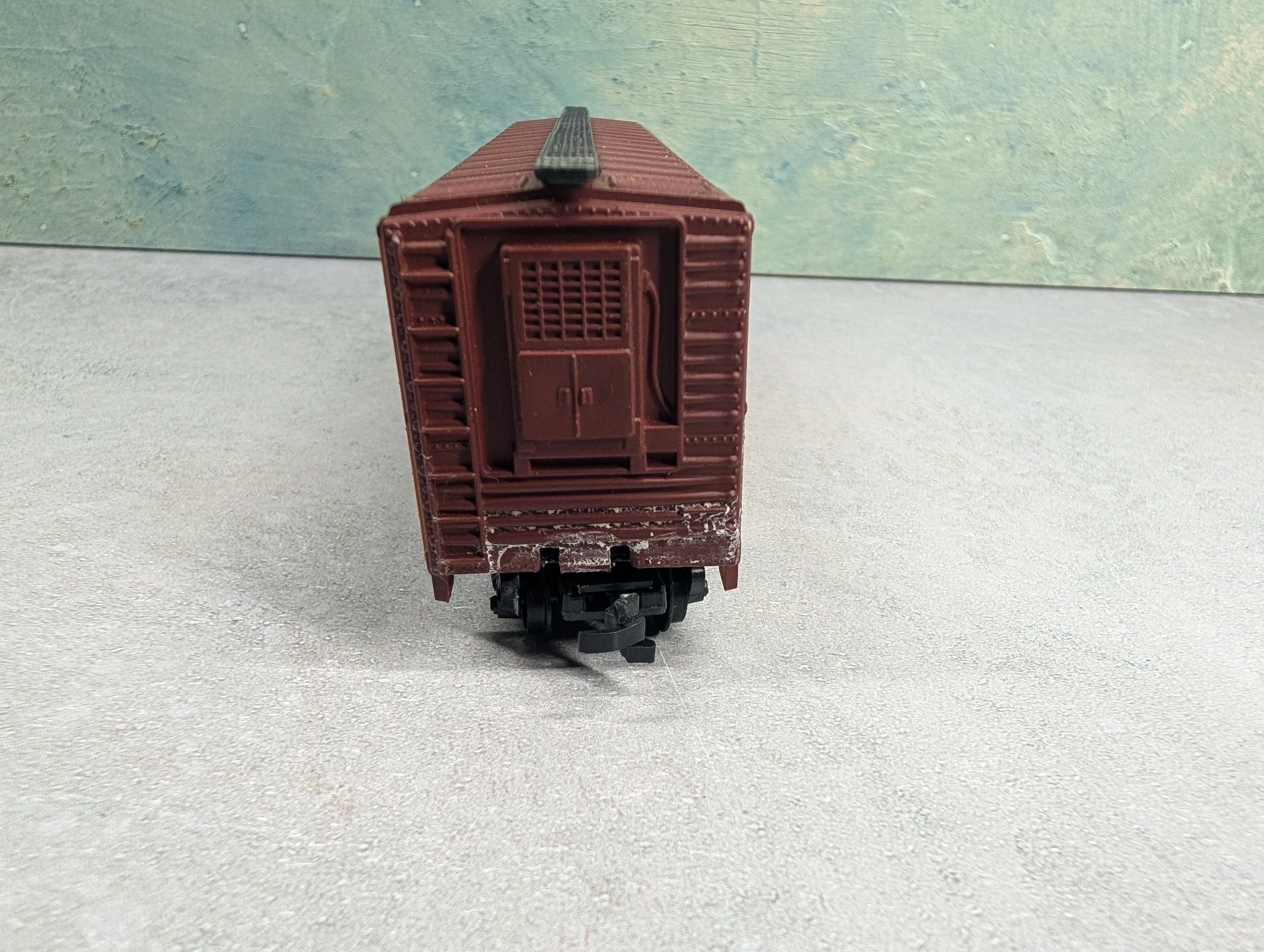 USED HO Scale 50' Box Car Pacific Fruit Express PFE #45698