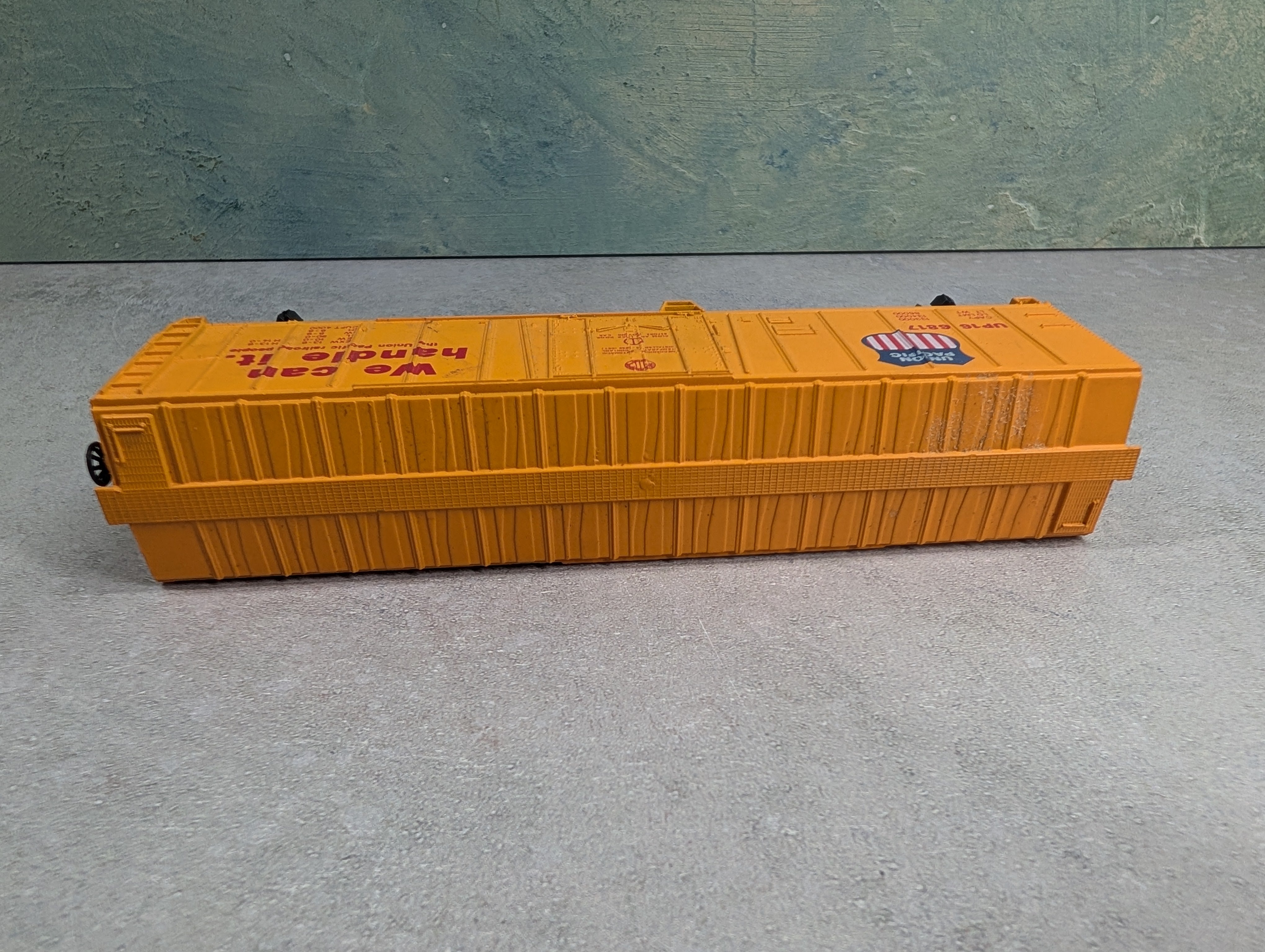 USED Bachmann HO Scale 50' Box Car Union Pacific UP #166817