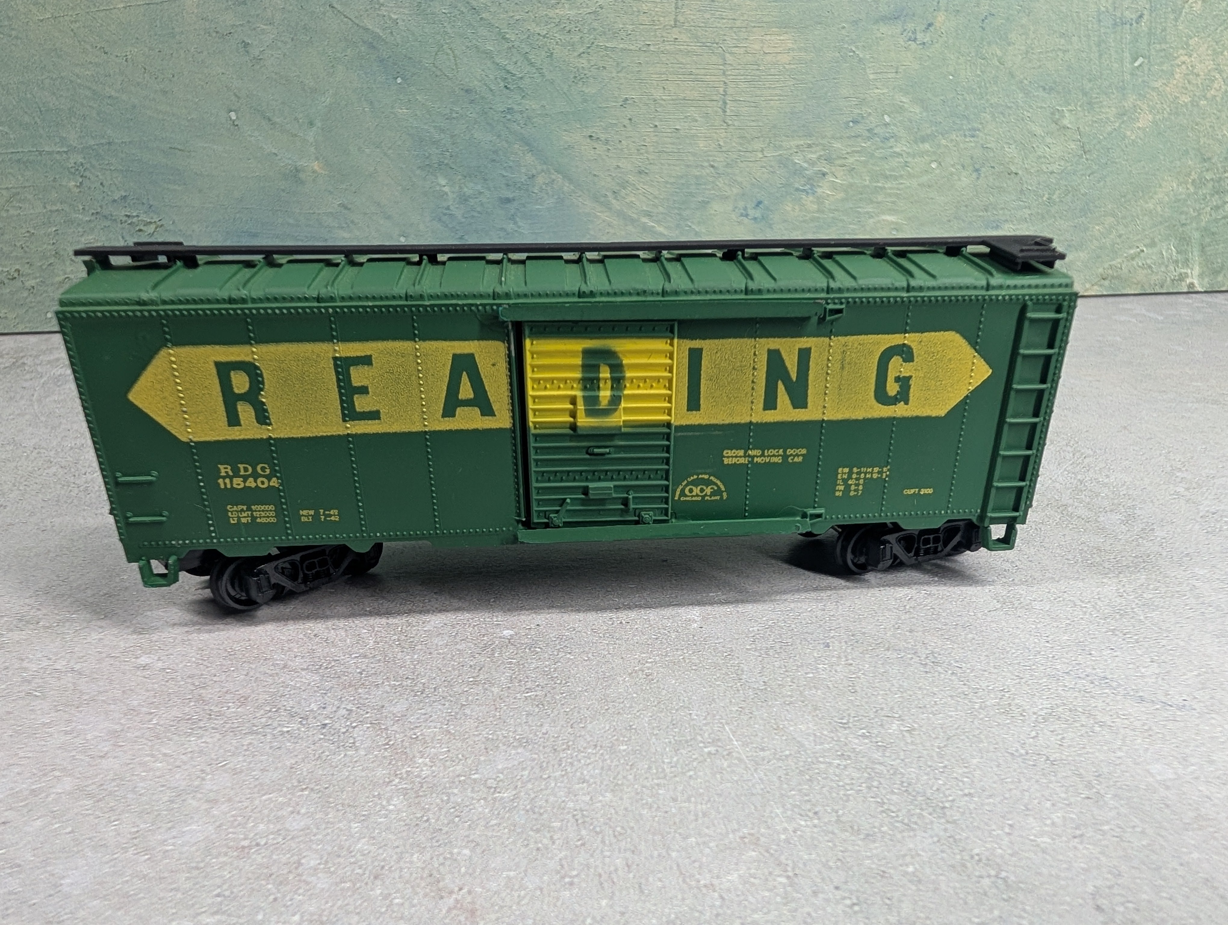 USED Bachmann HO Scale 40' Box Car Reading RDG #115404