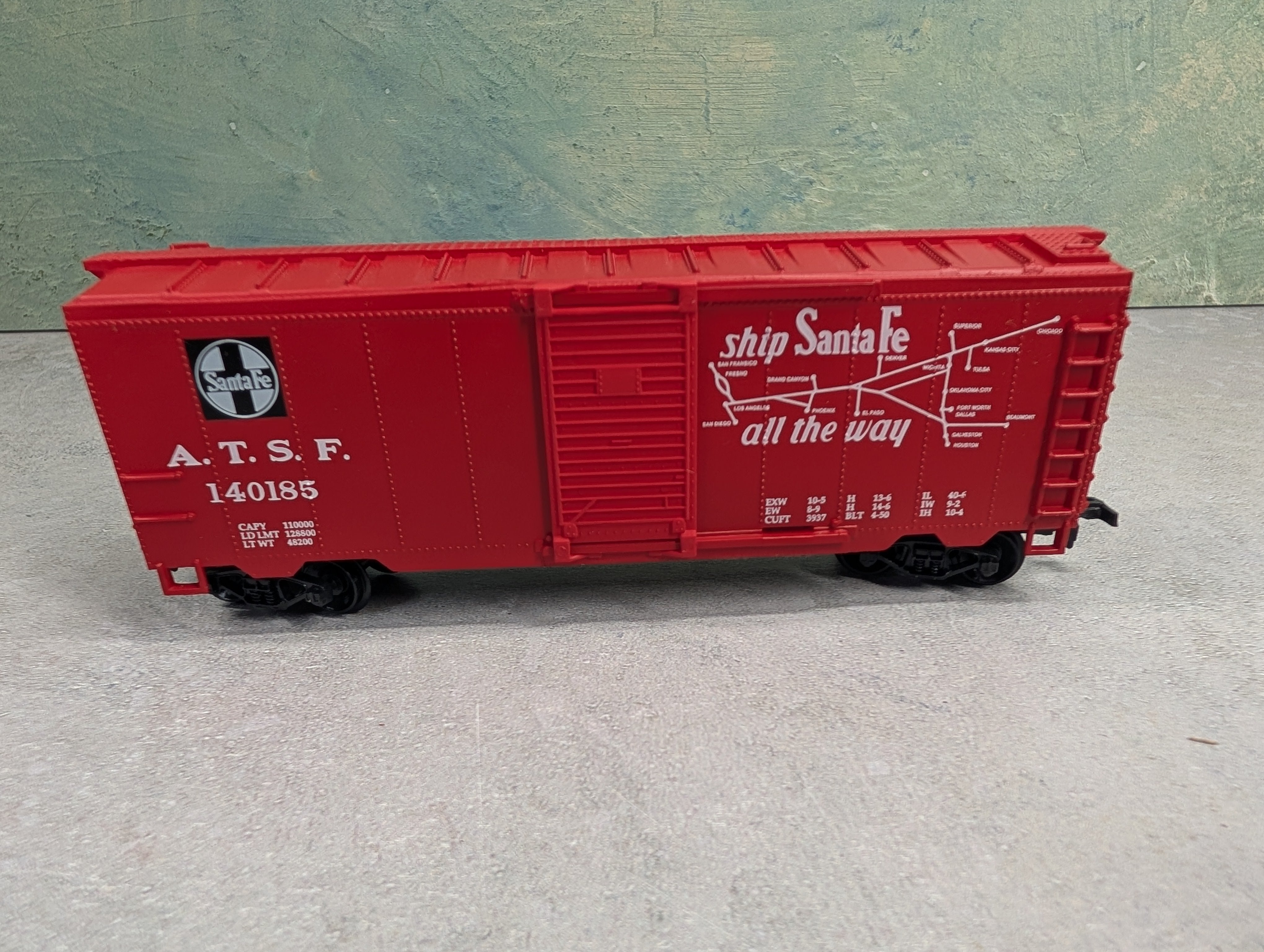 USED Bev-Bel HO Scale 40' Box Car Santa Fe ATSF #140185