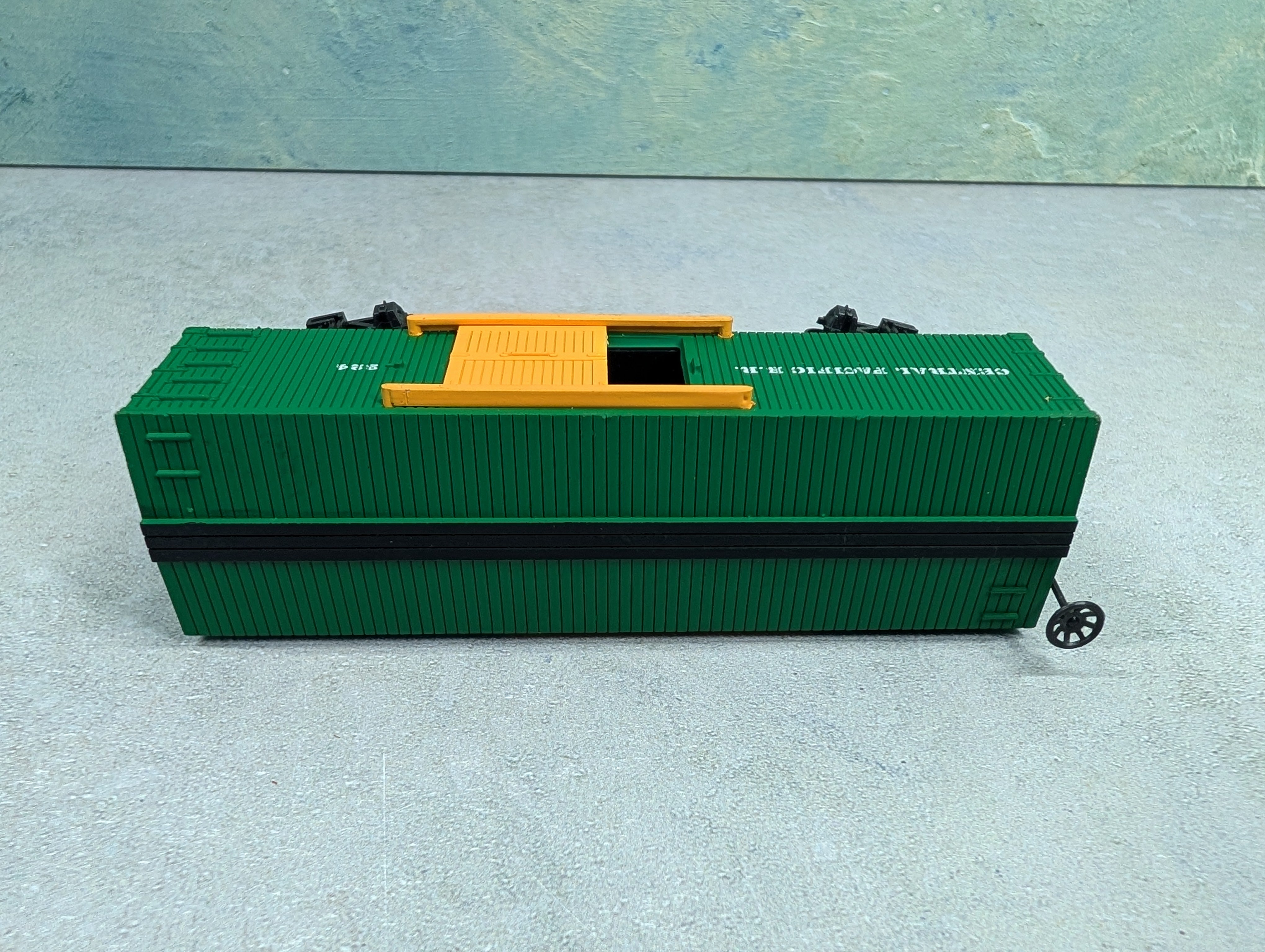 USED Bachmann 1415 HO Scale Old Time Box Car Central Pacific #224